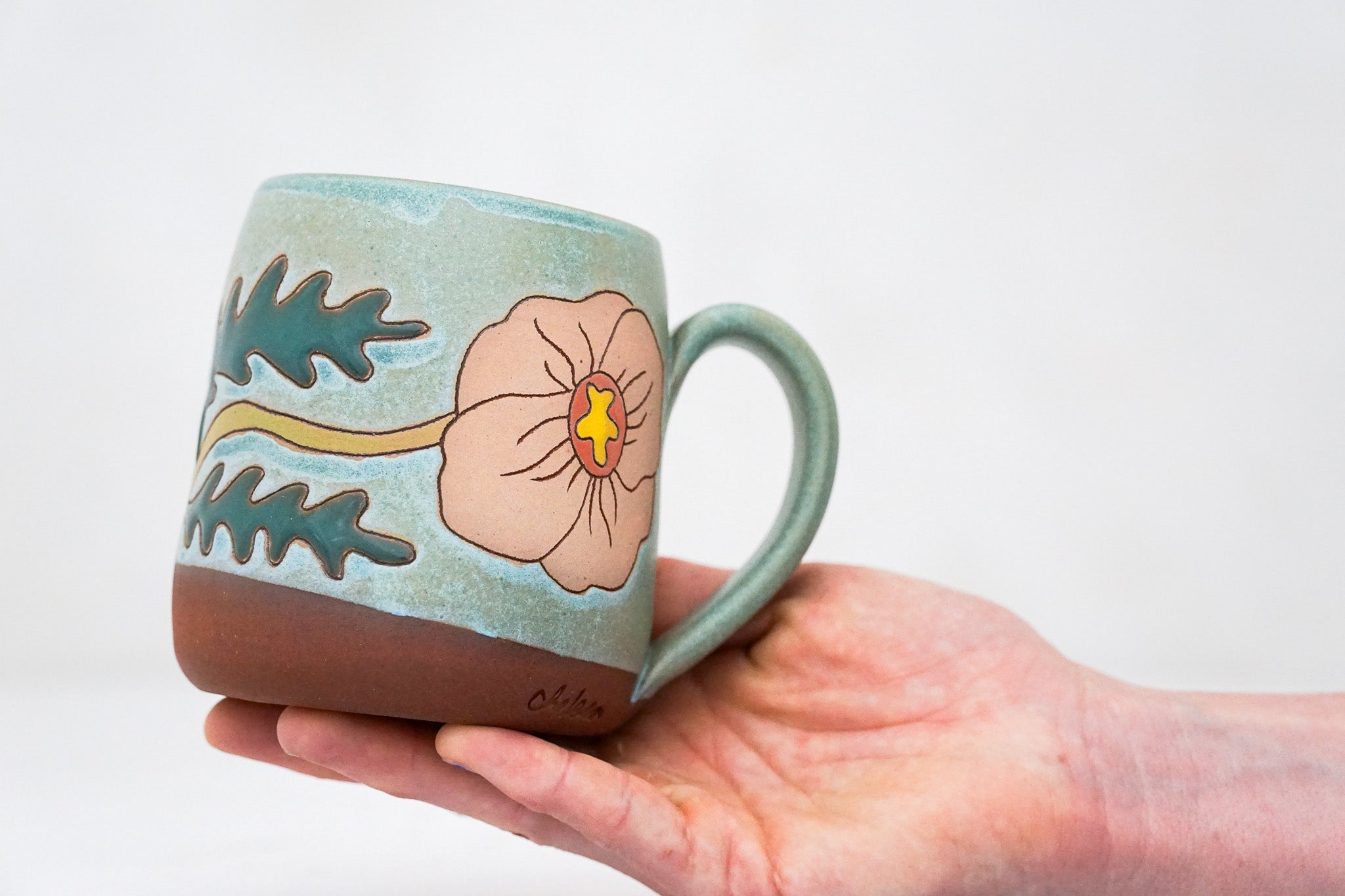 Wavy Poppy mug in Lake