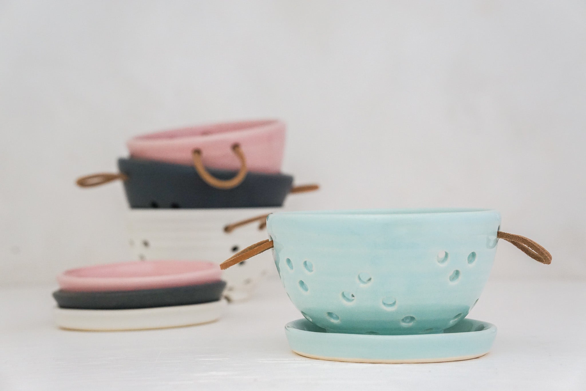 Small Berry bowl / water tray
