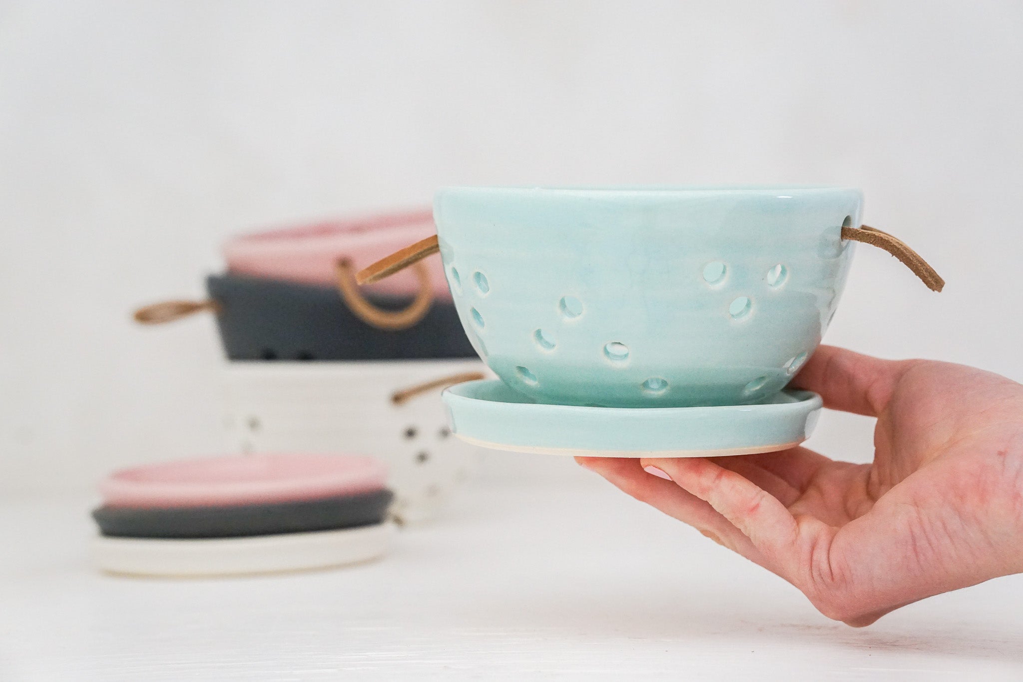 Small Berry bowl / water tray