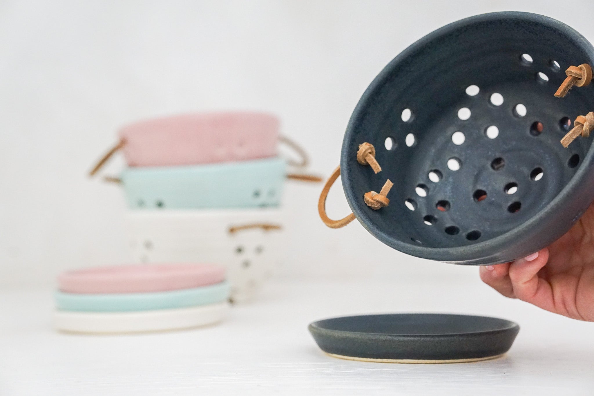 Small Berry bowl / water tray