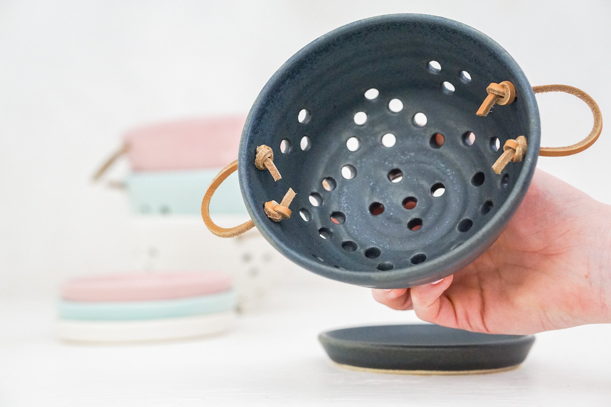 Small Berry bowl / water tray