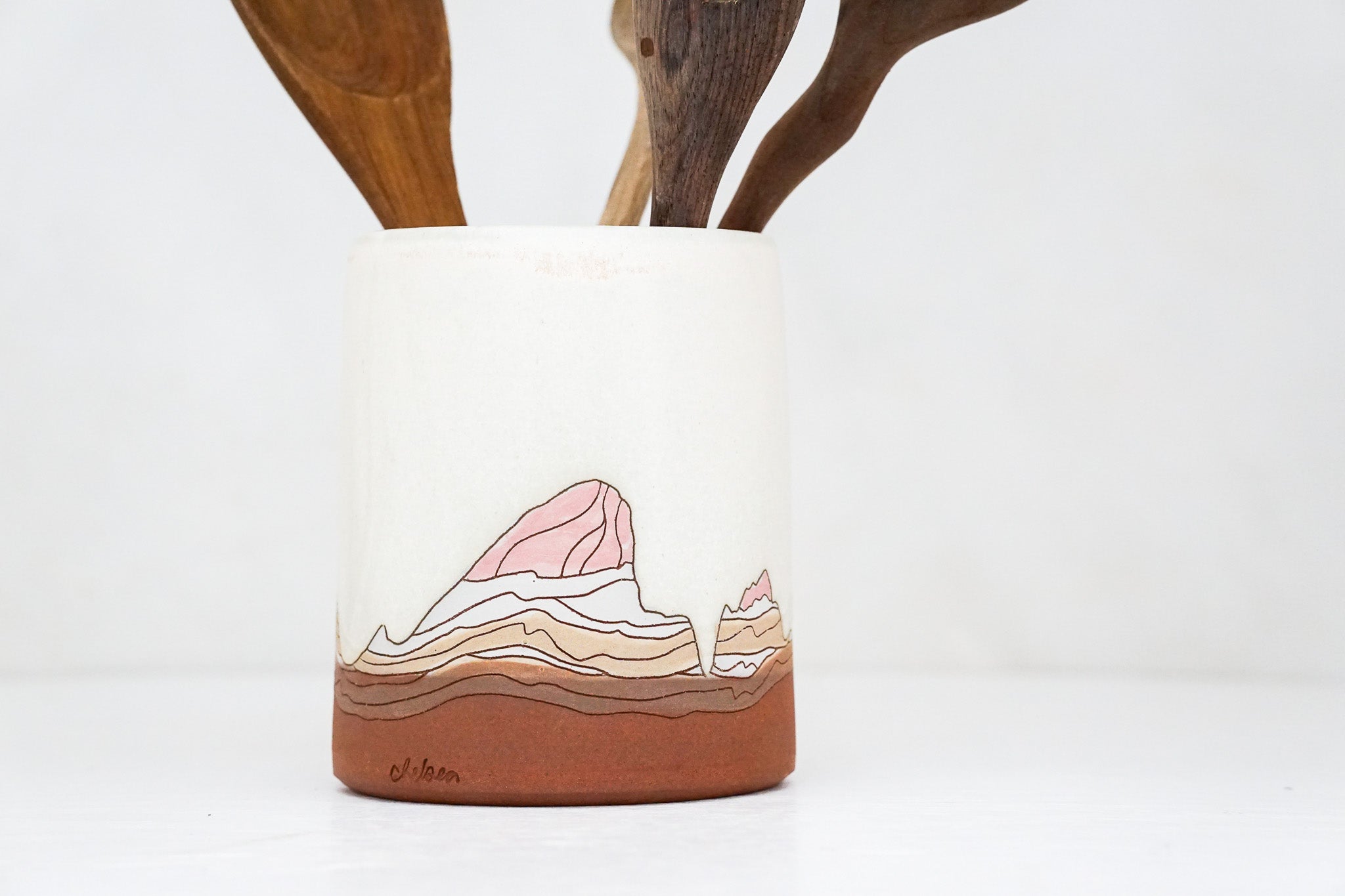 E Teton Utensil Crock in Bone