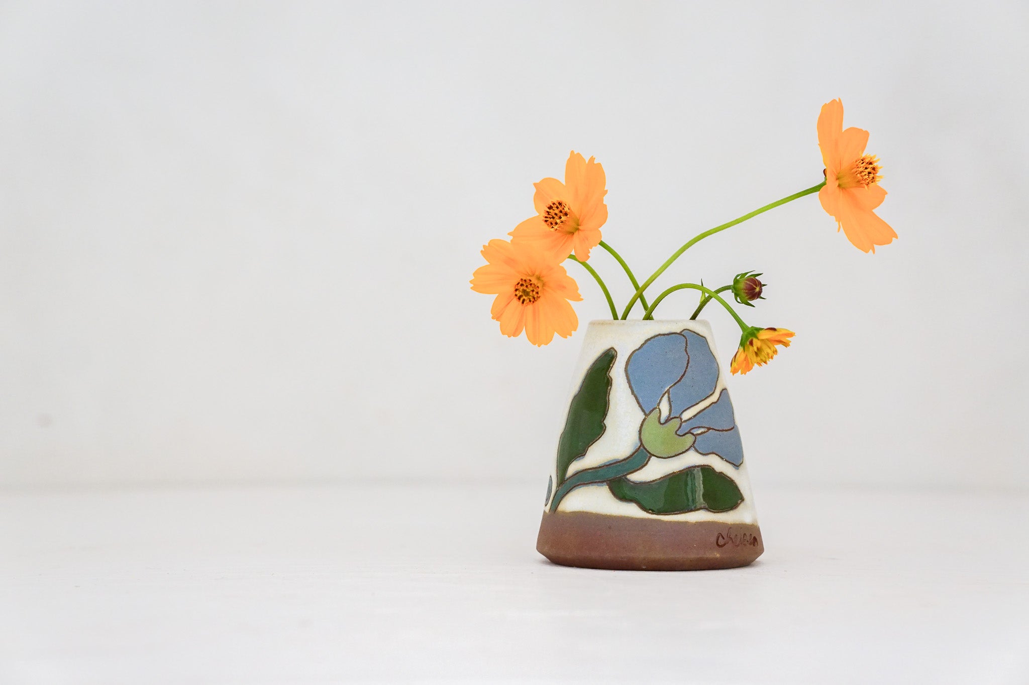 Dancing Flower Bud vase in Bone