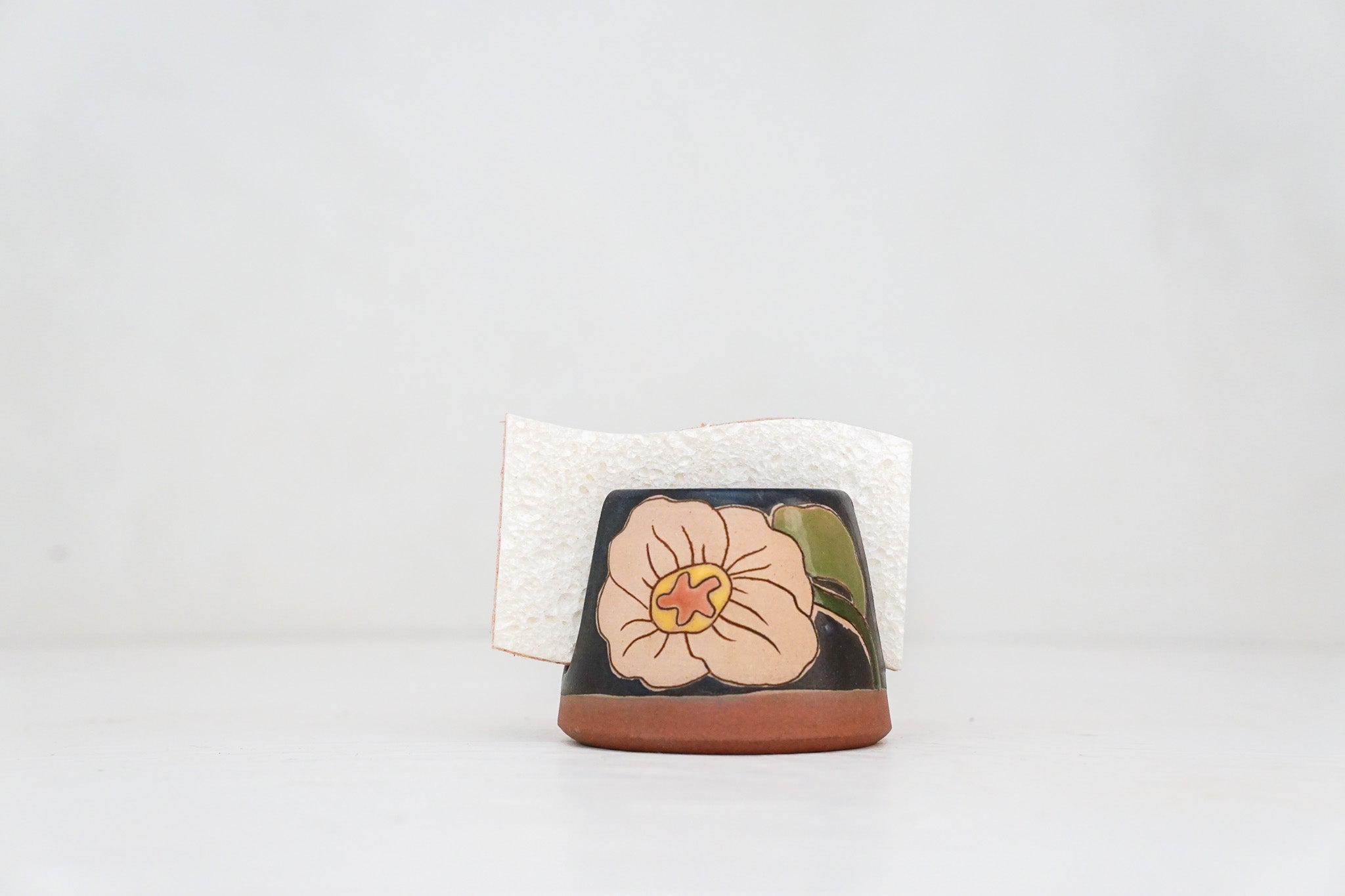 Poppy Sponge Holder in Darby