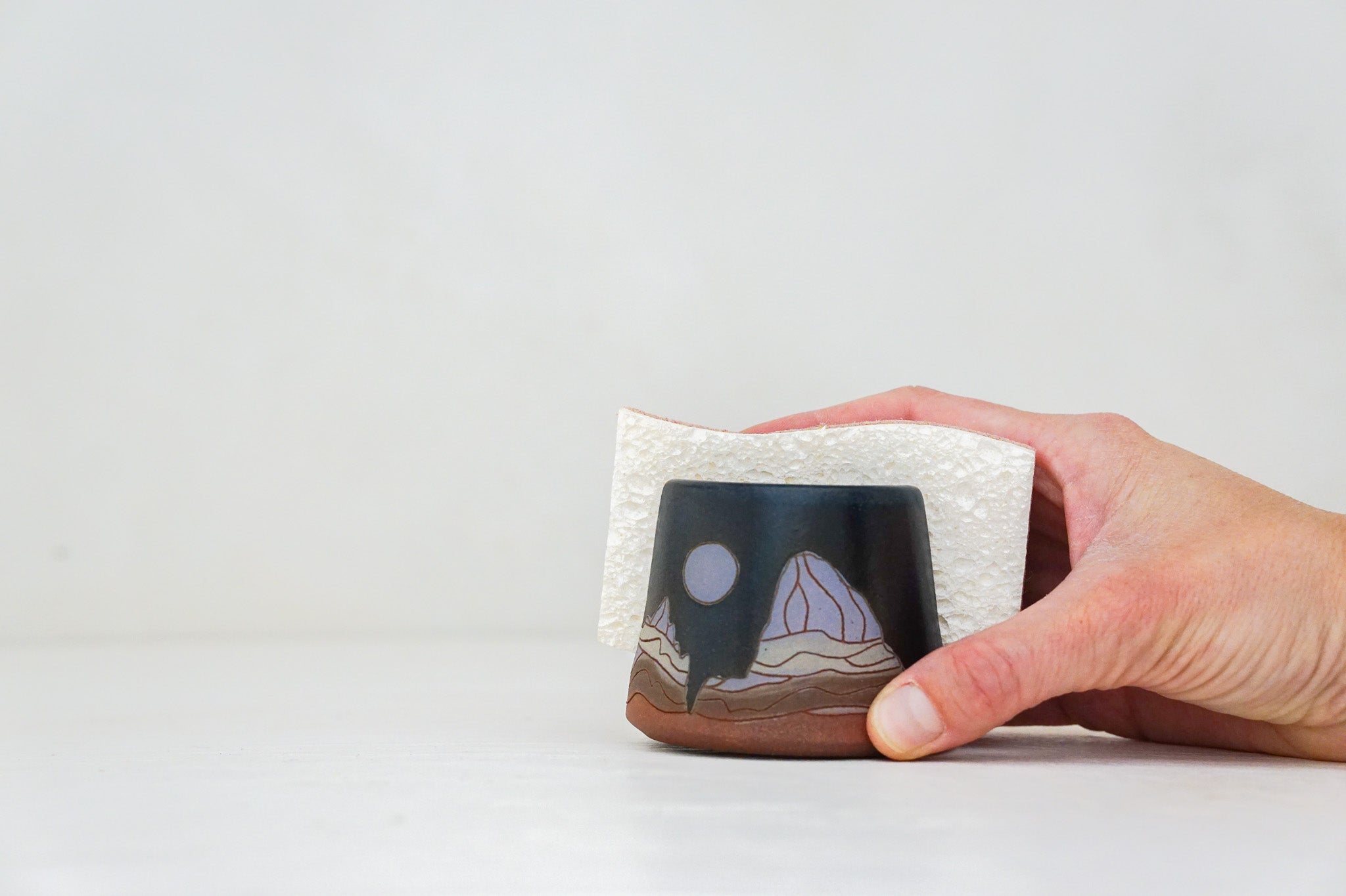 W Teton Moon Sponge Holder in Darby