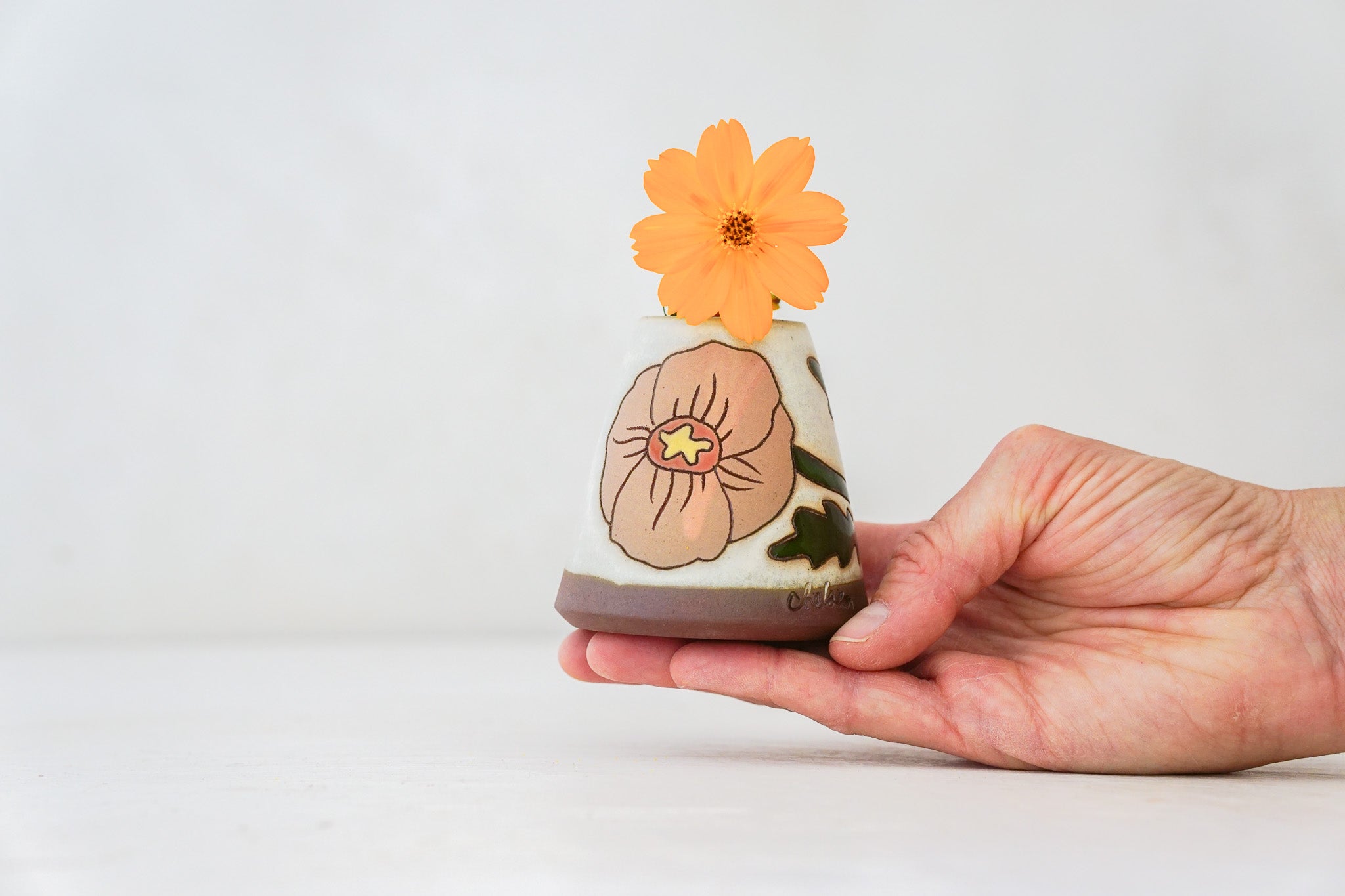Poppy Flower Bud vase in Bone