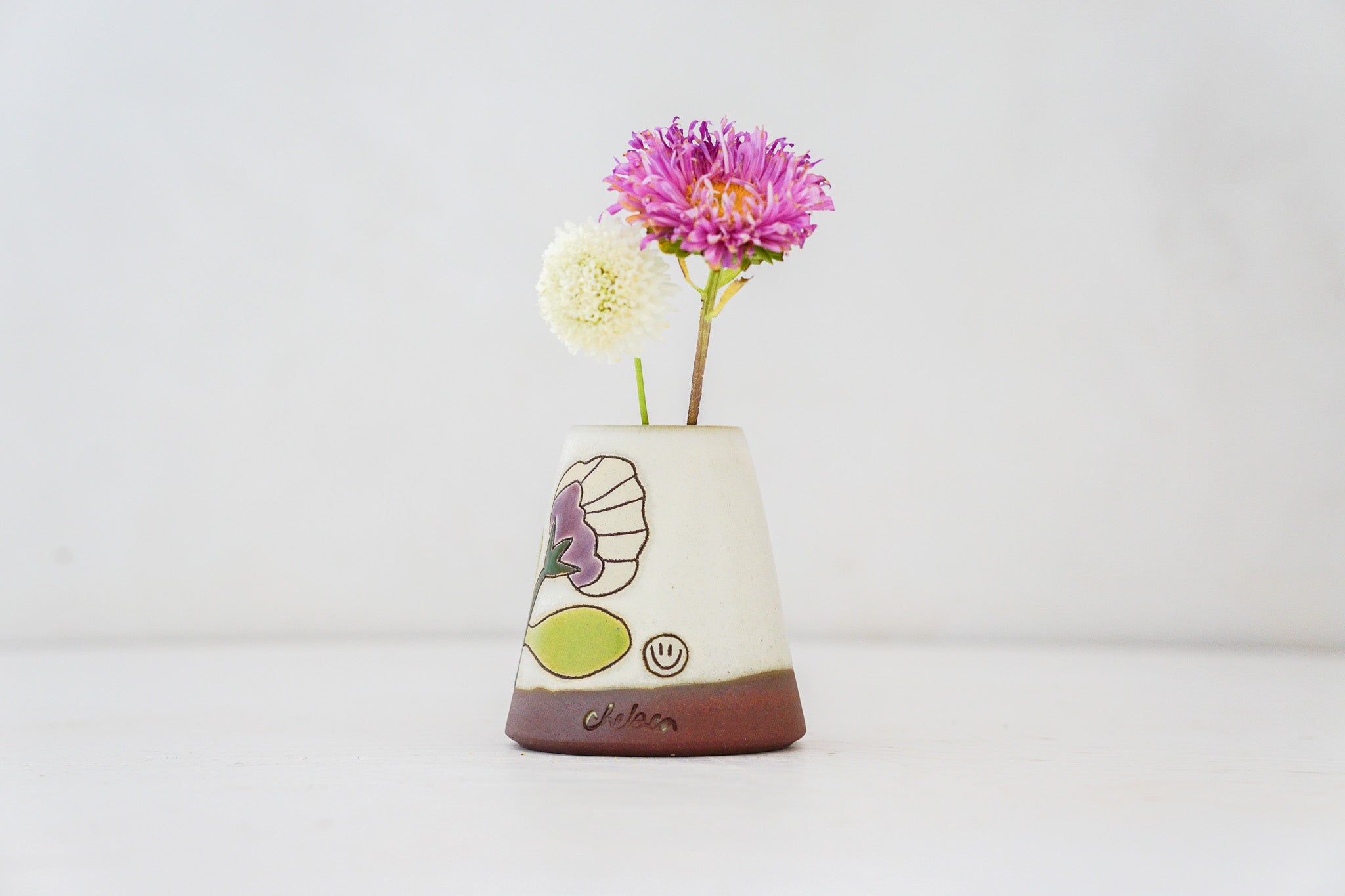 Feels like Spring Flower Bud vase in Bone