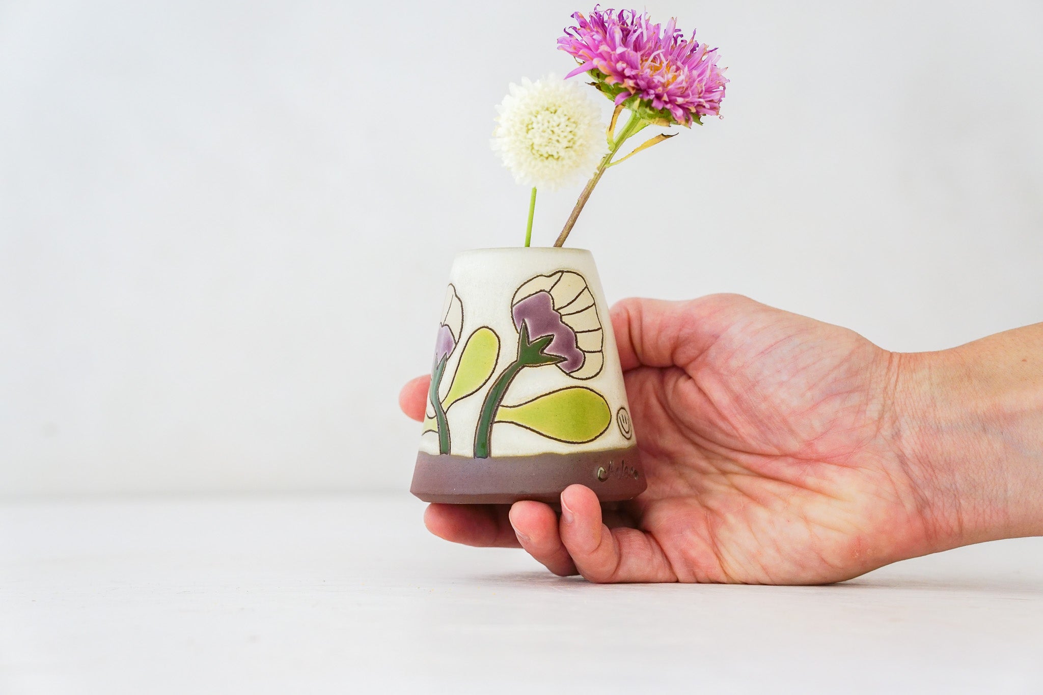 Feels like Spring Flower Bud vase in Bone
