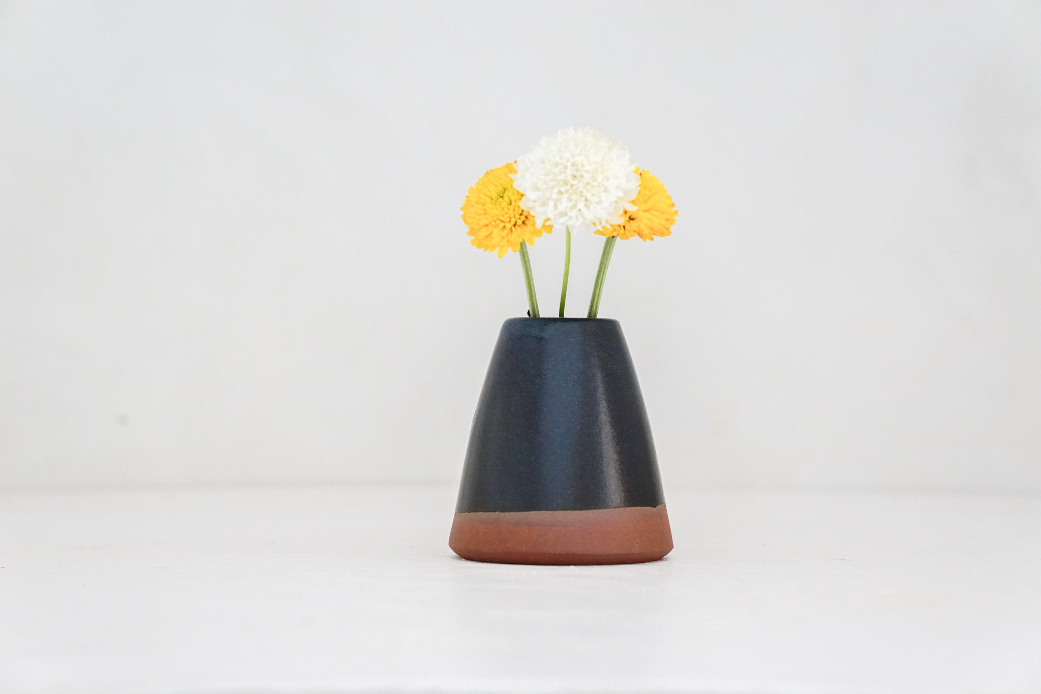 Poppy Bud vase in Darby