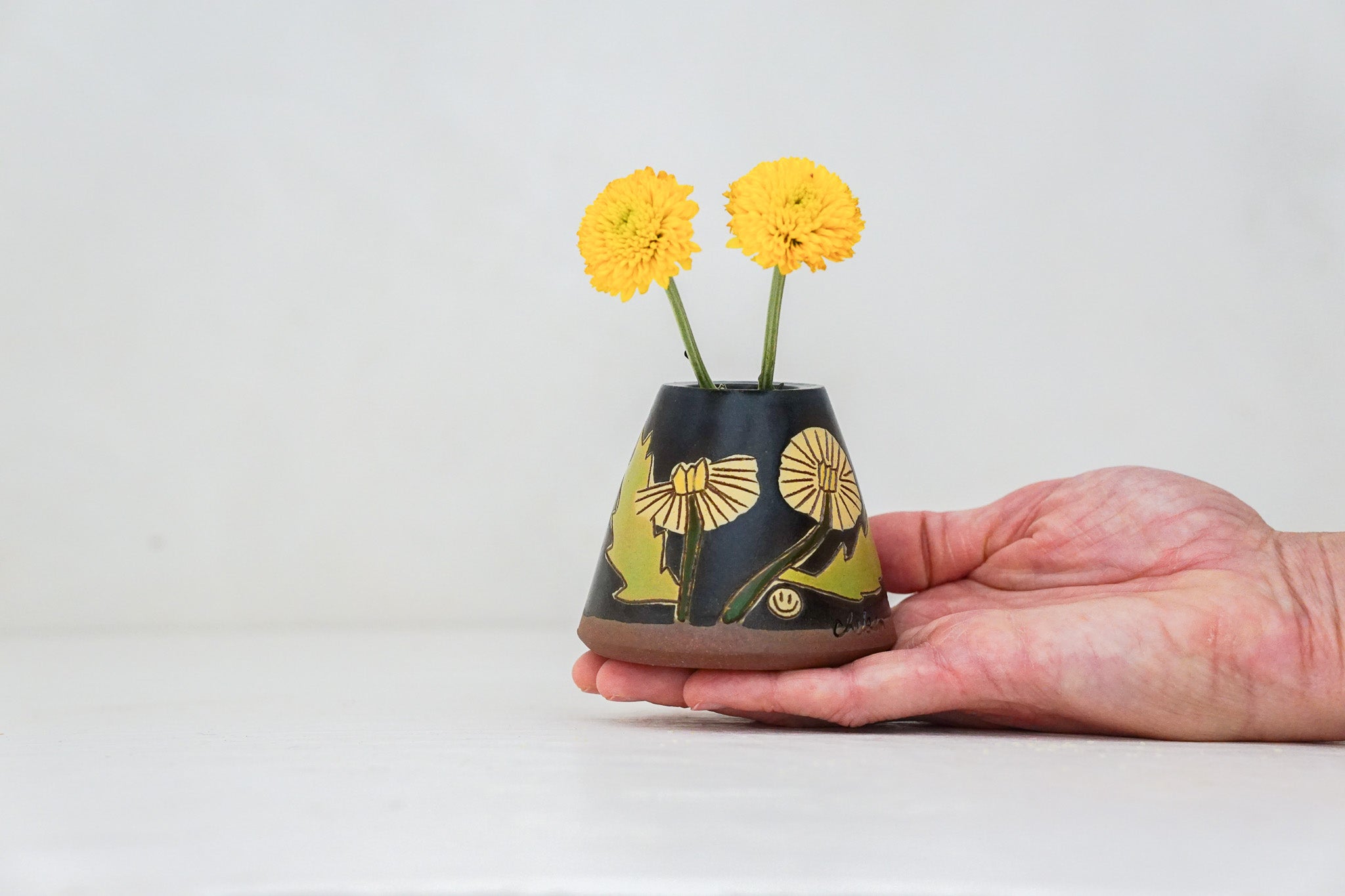 Dandelion Bud vase in Darby