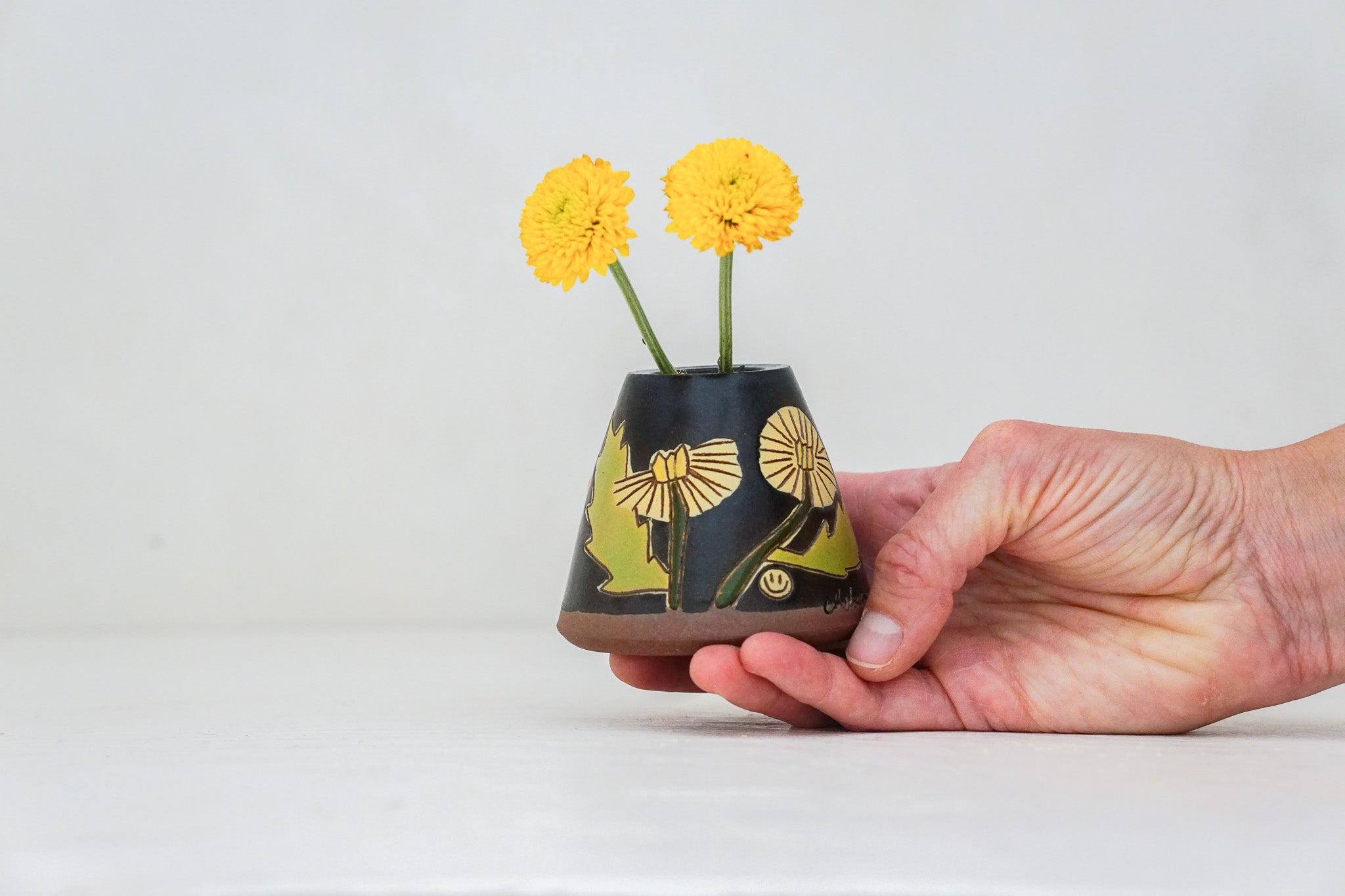 Dandelion Bud vase in Darby