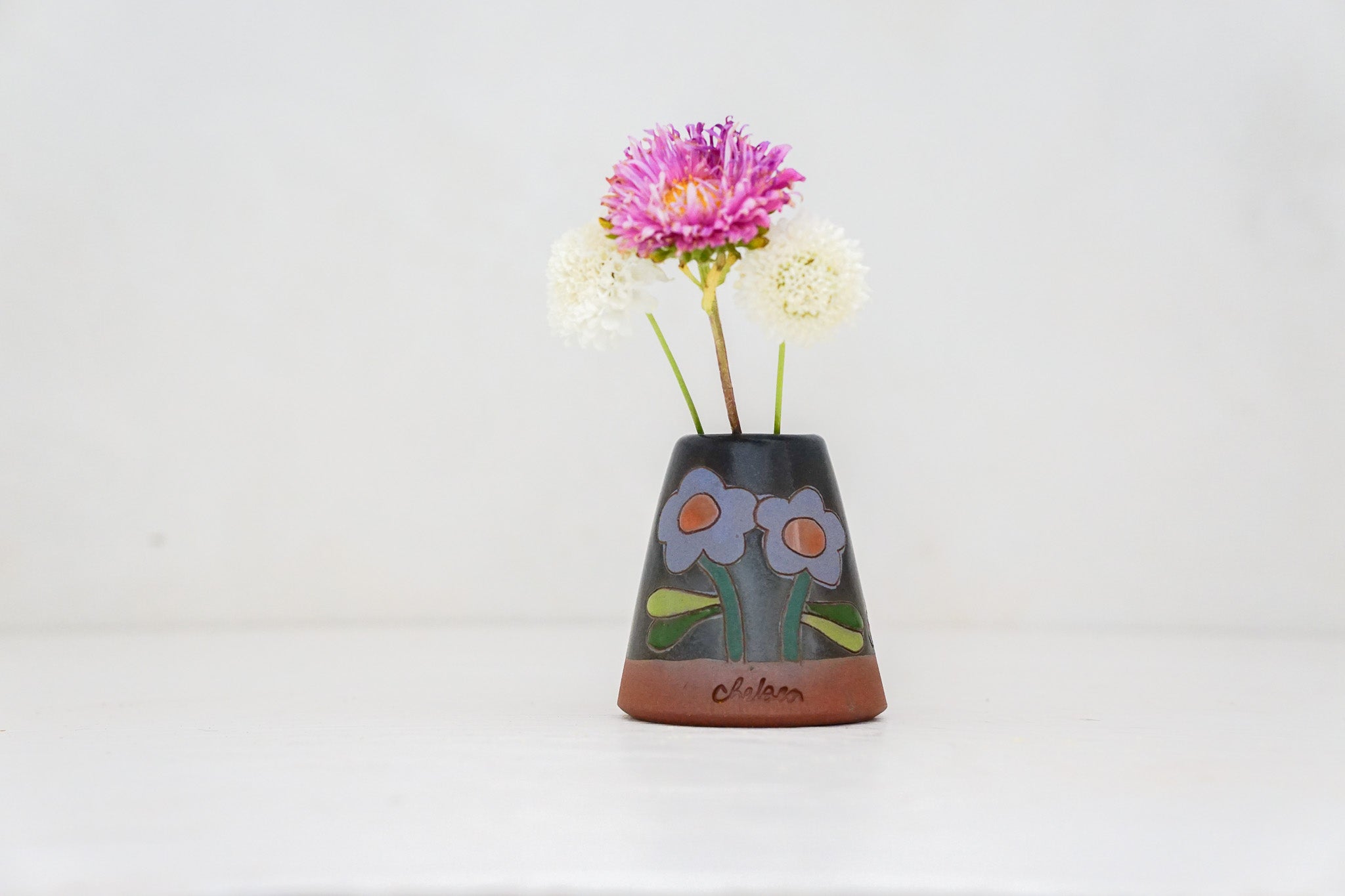 Flower Power Bud vase in Darby