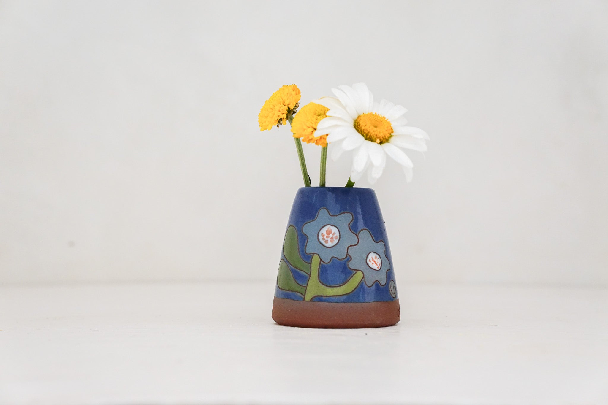 Flower Pop Bud vase in Flax