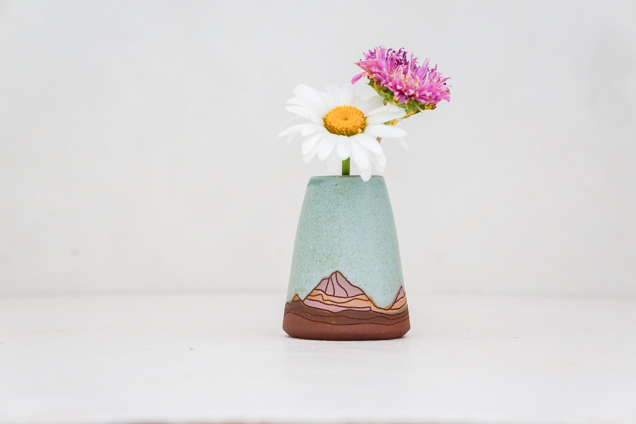 E Teton Bud vase in Lake