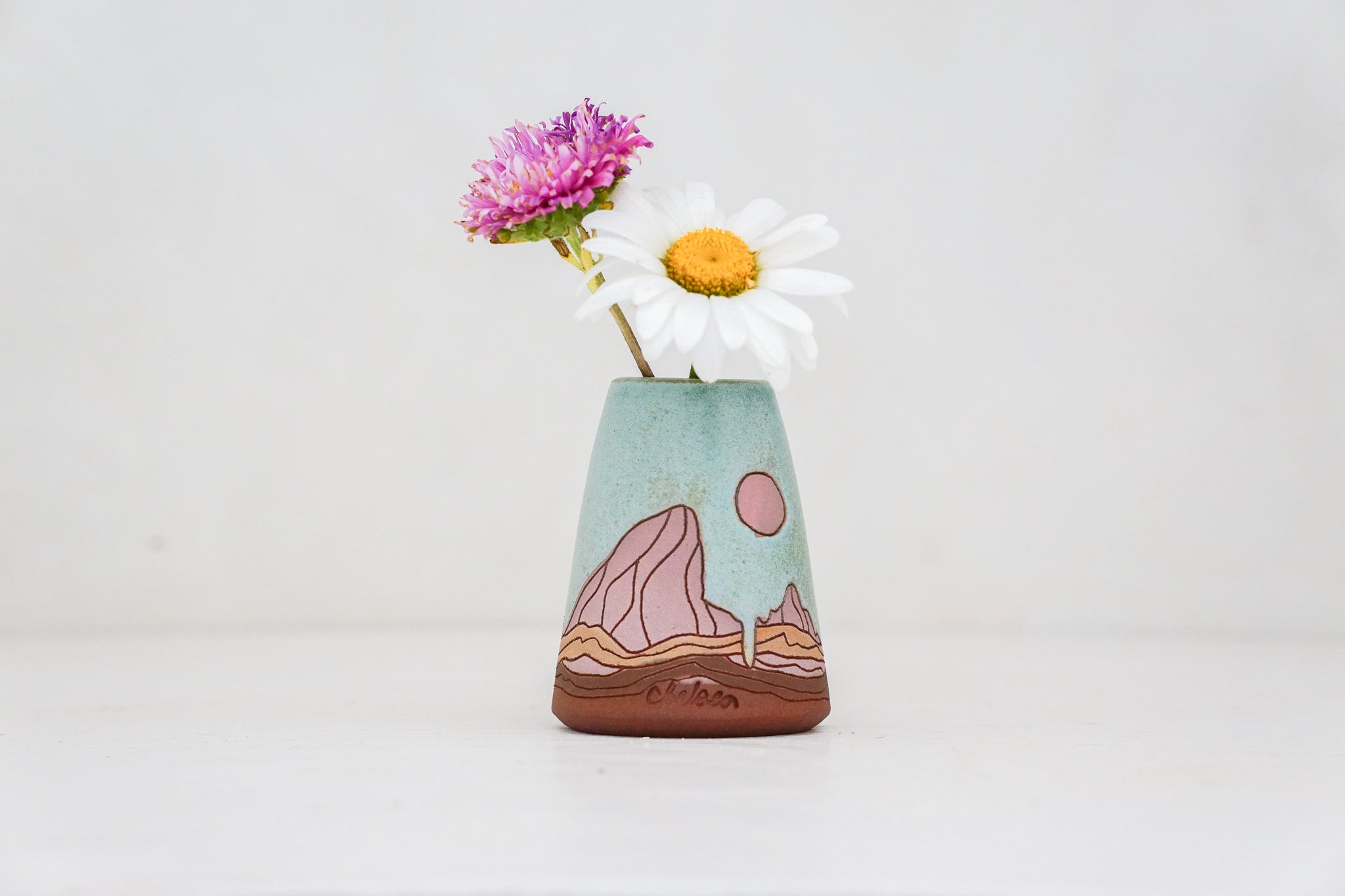 E Teton Bud vase in Lake