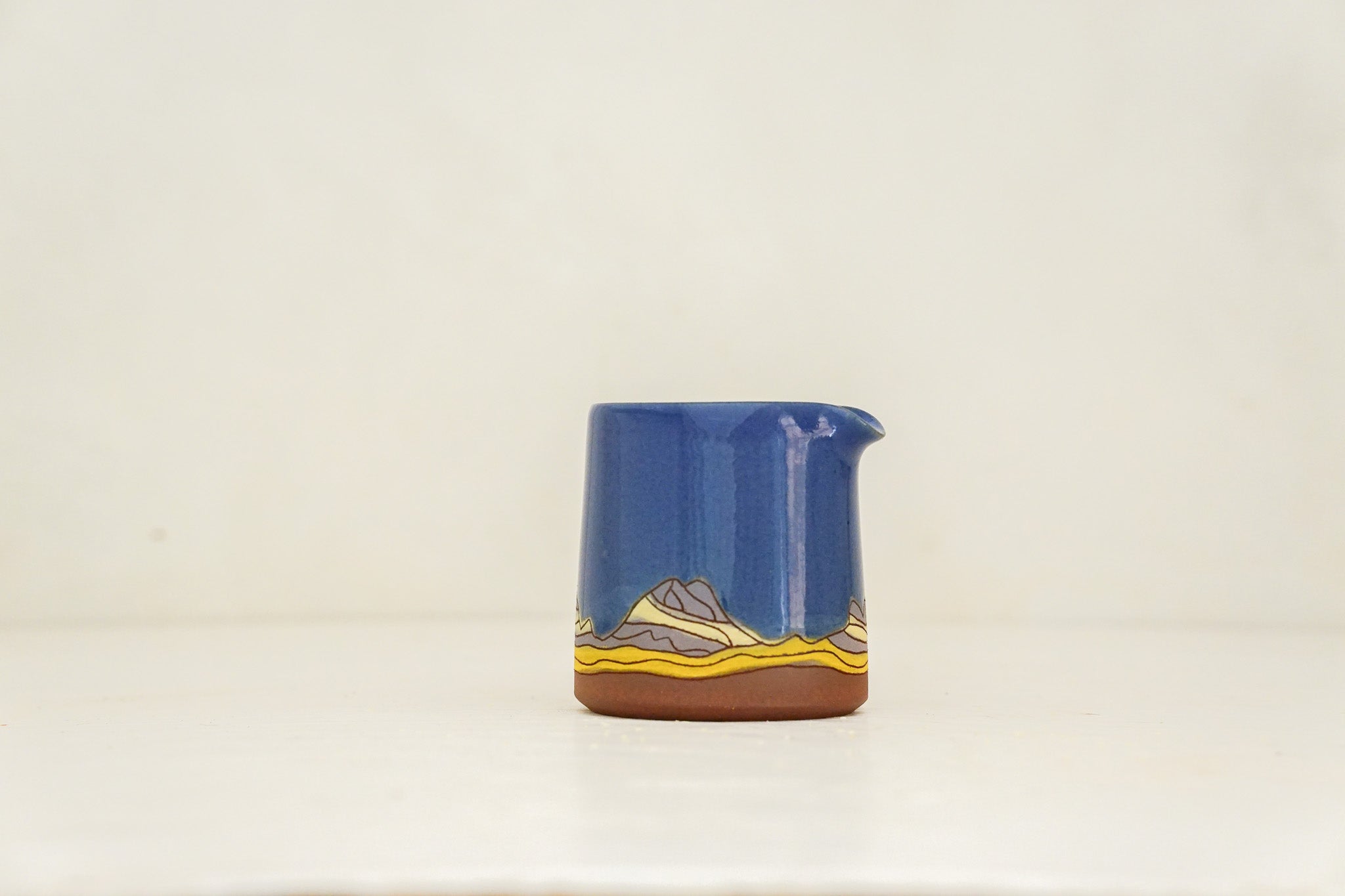 W Teton Pitcher in Flax