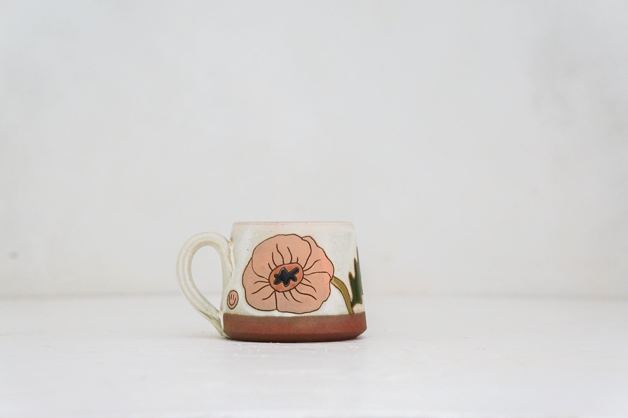 Poppy BB mug in Bone
