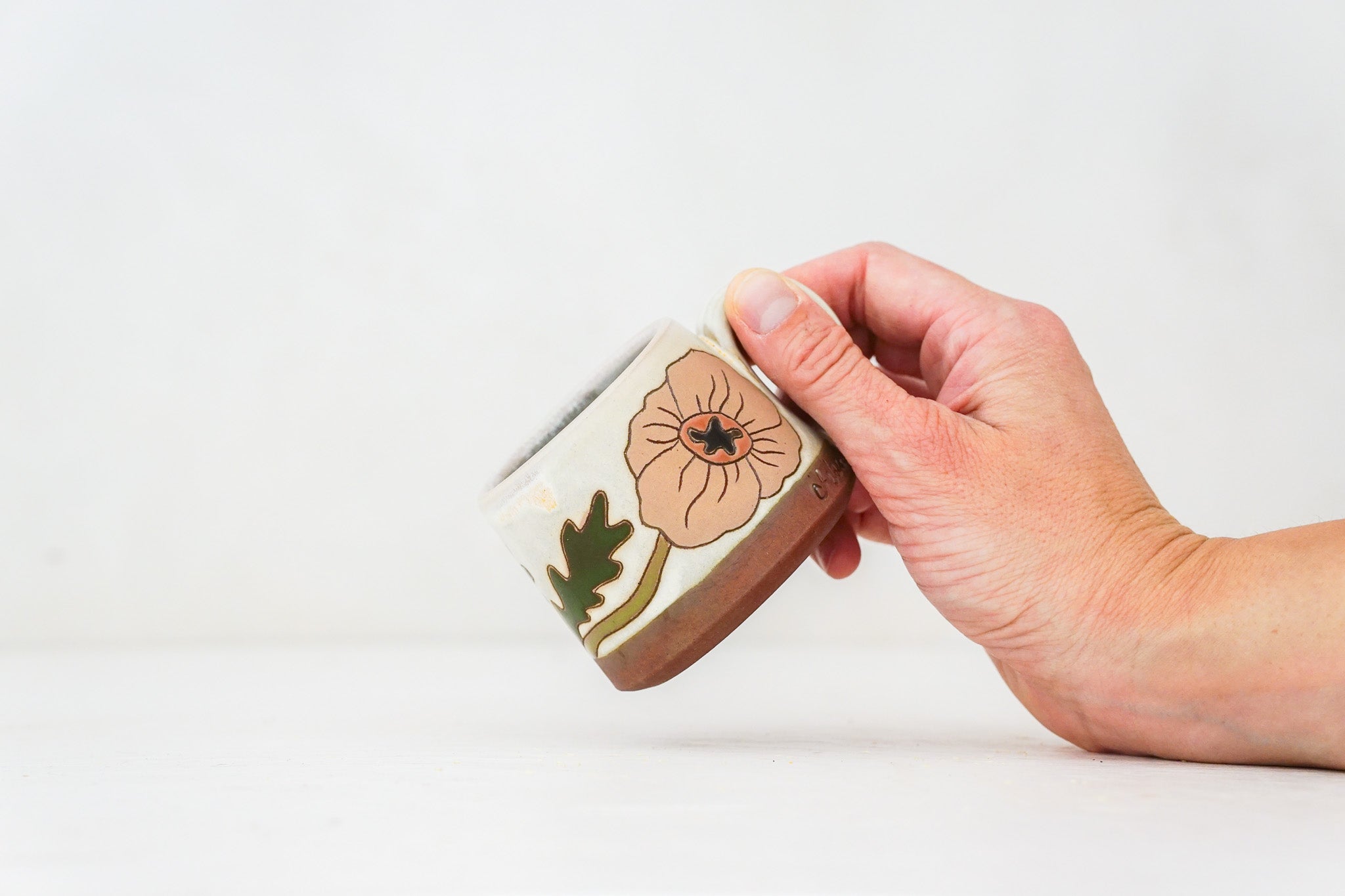 Poppy BB mug in Bone