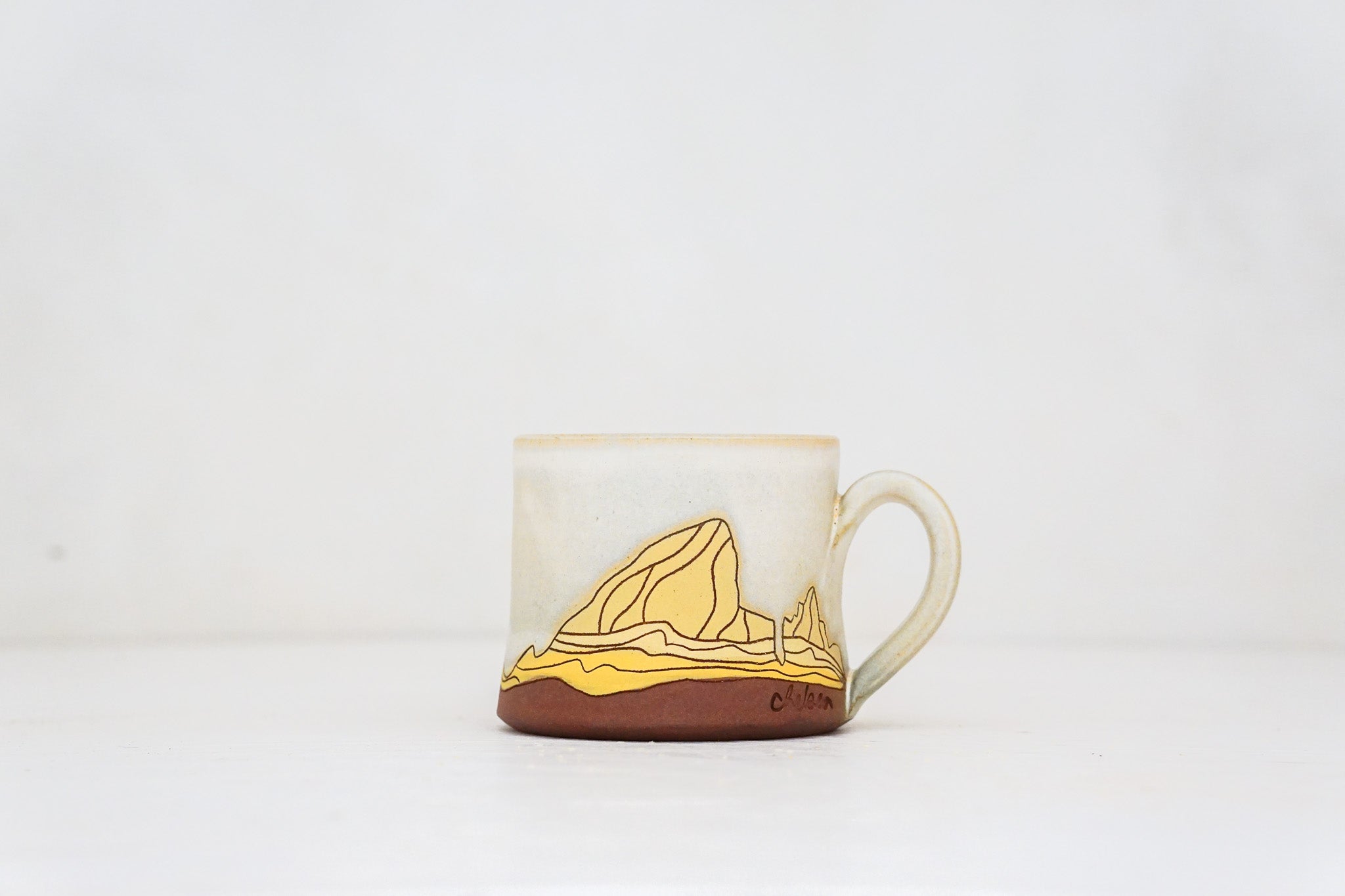 E Teton Yellows mug shortie in Bone