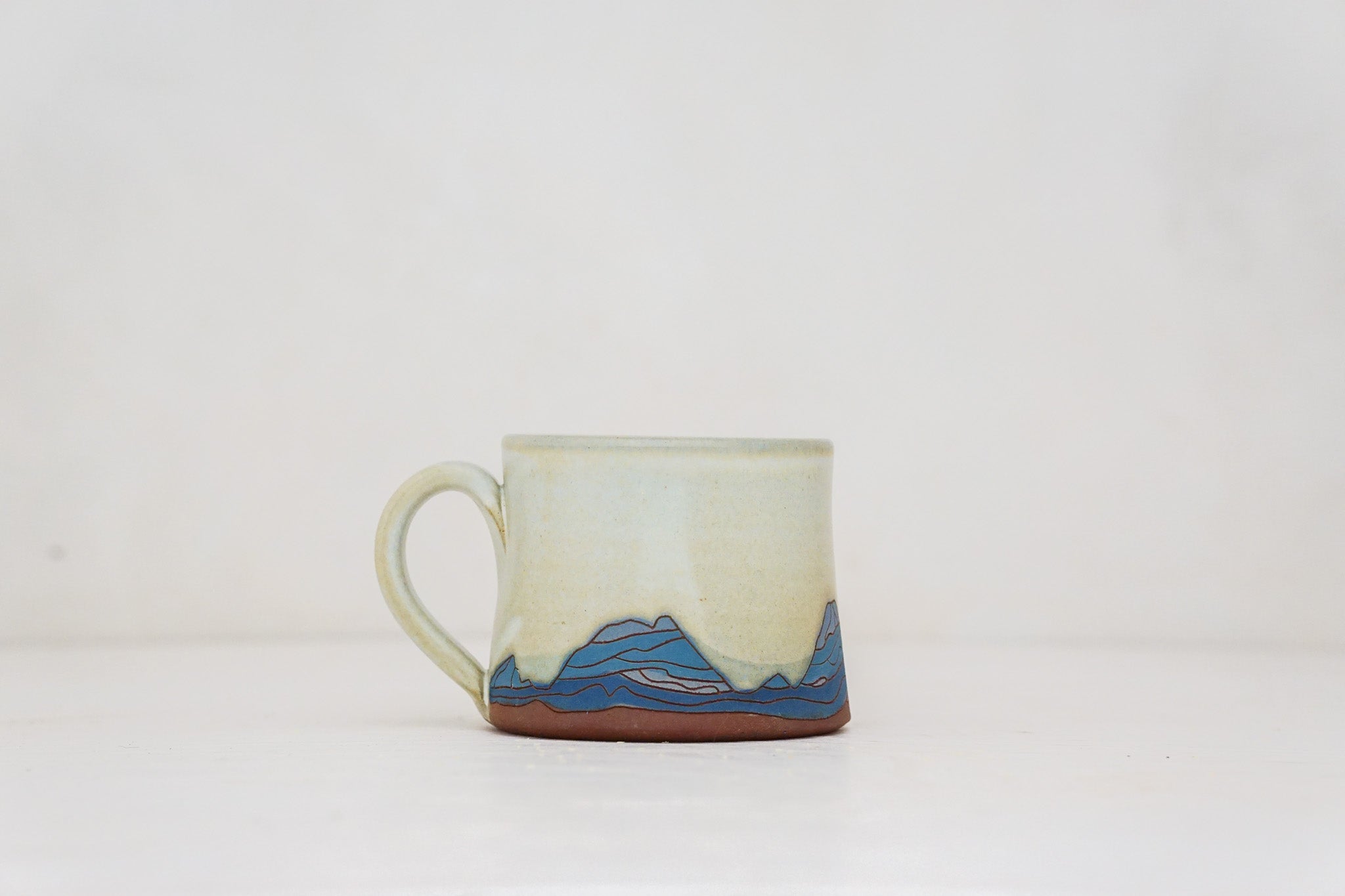 E Teton Blue moon mug shortie in Bone