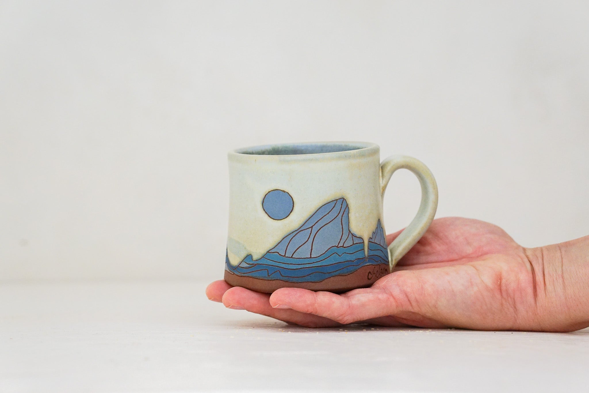 E Teton Blue moon mug shortie in Bone