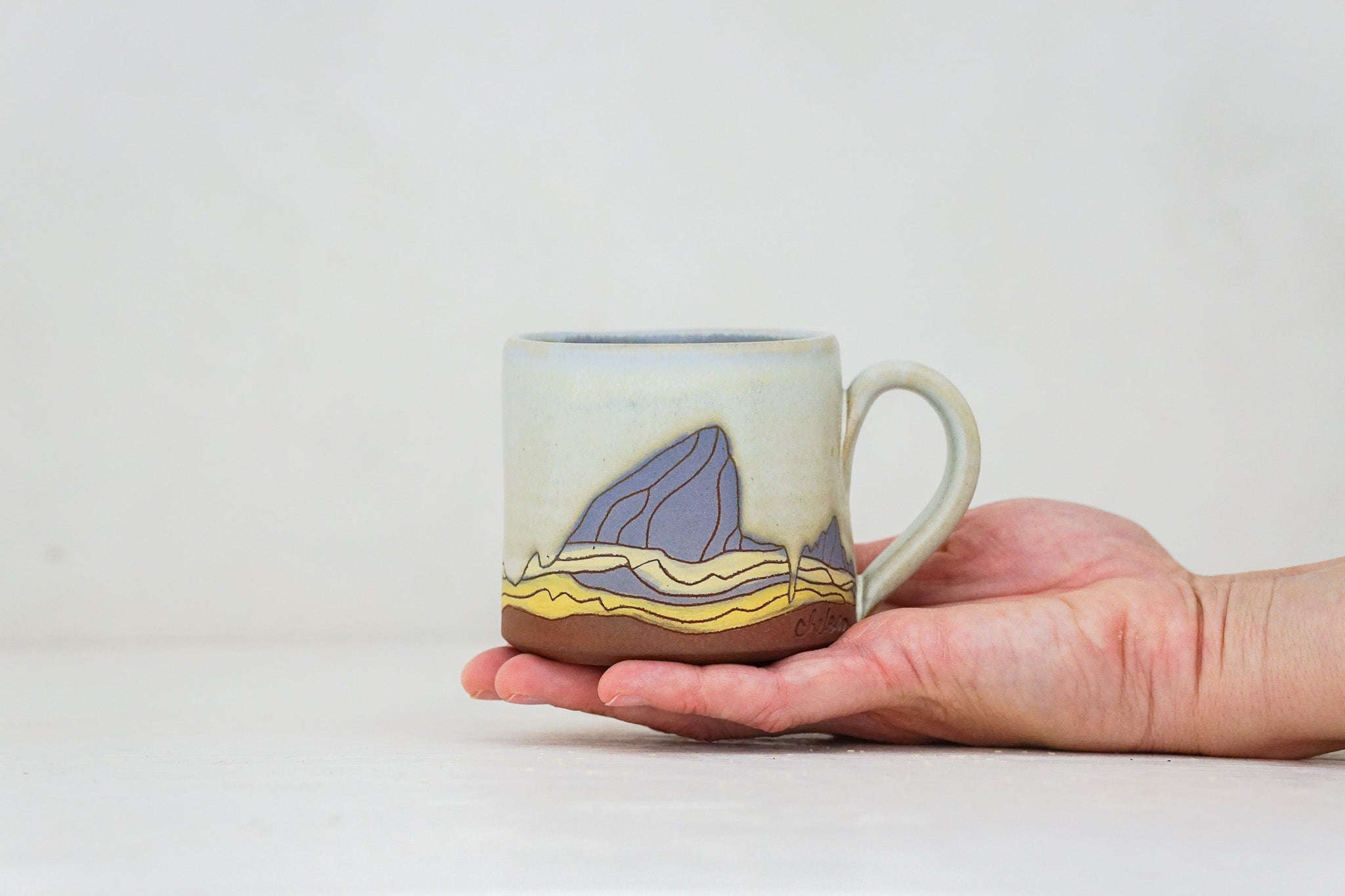 E Teton Purple mug shortie in Bone