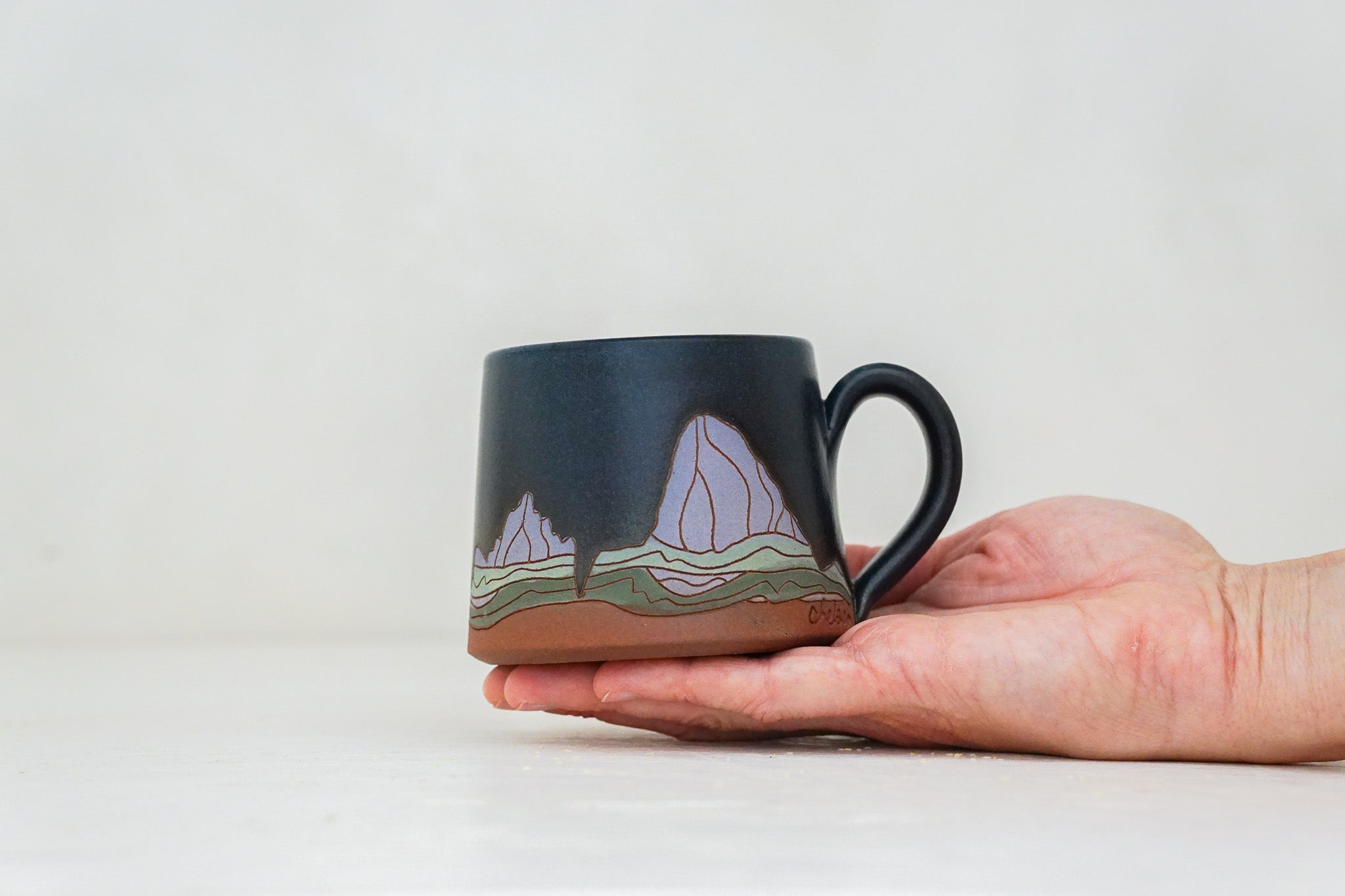 W Teton mug shortie in Darby