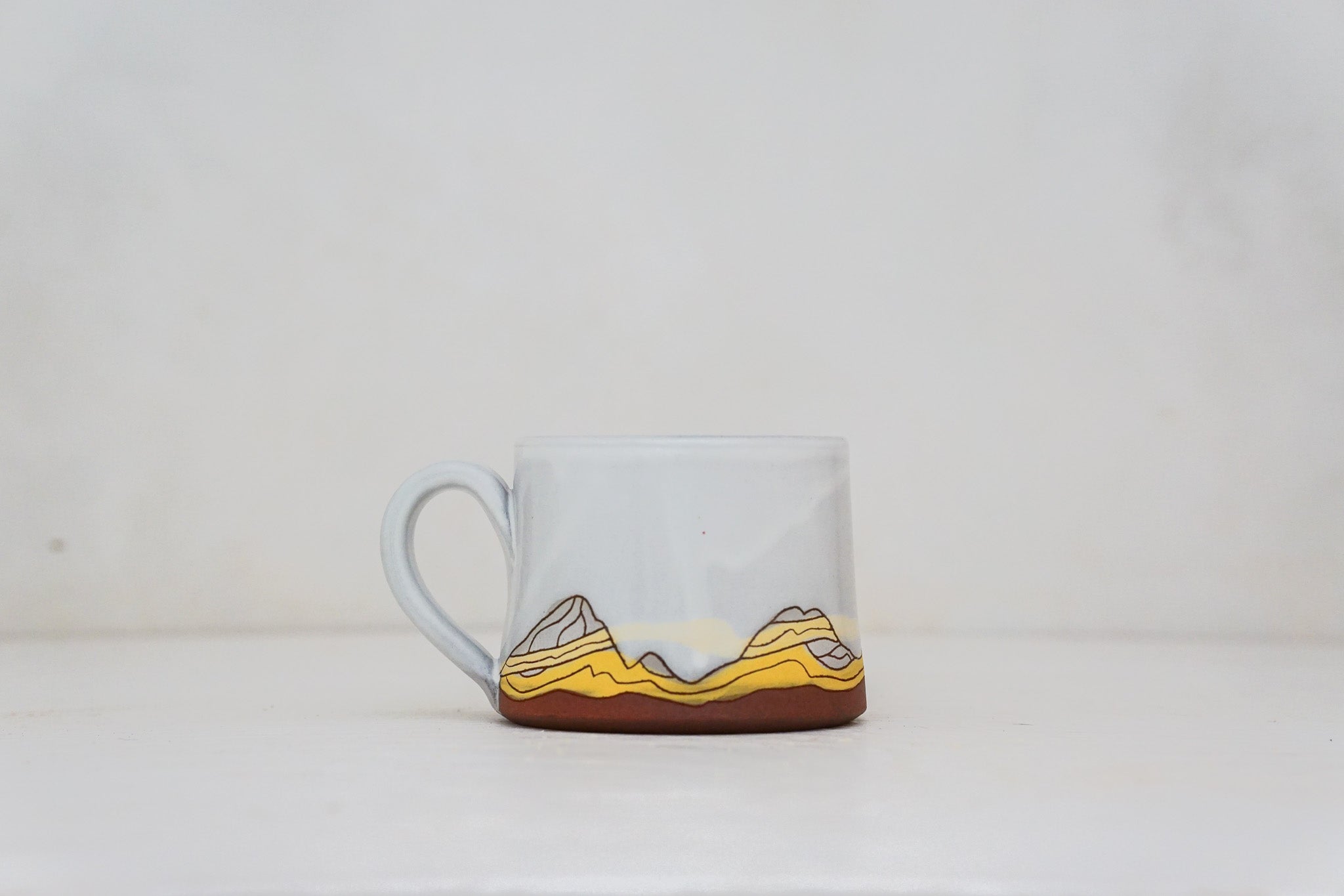 W Teton mug shortie in White