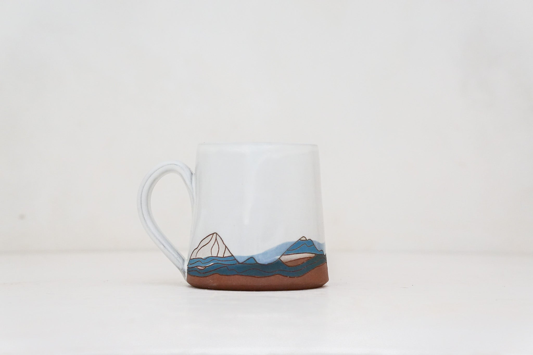 W Teton Blue House mug in White