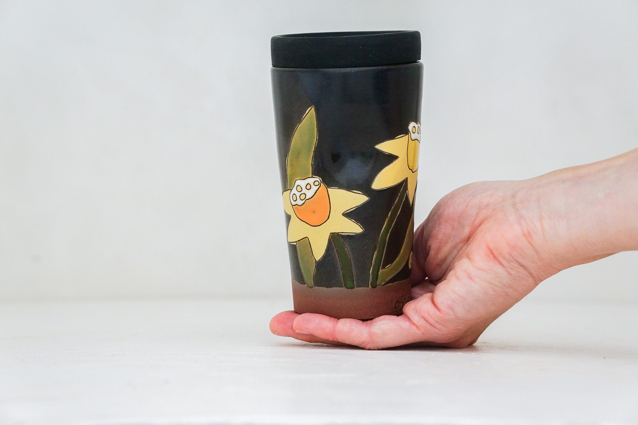 Daffodil travel cup in Darby