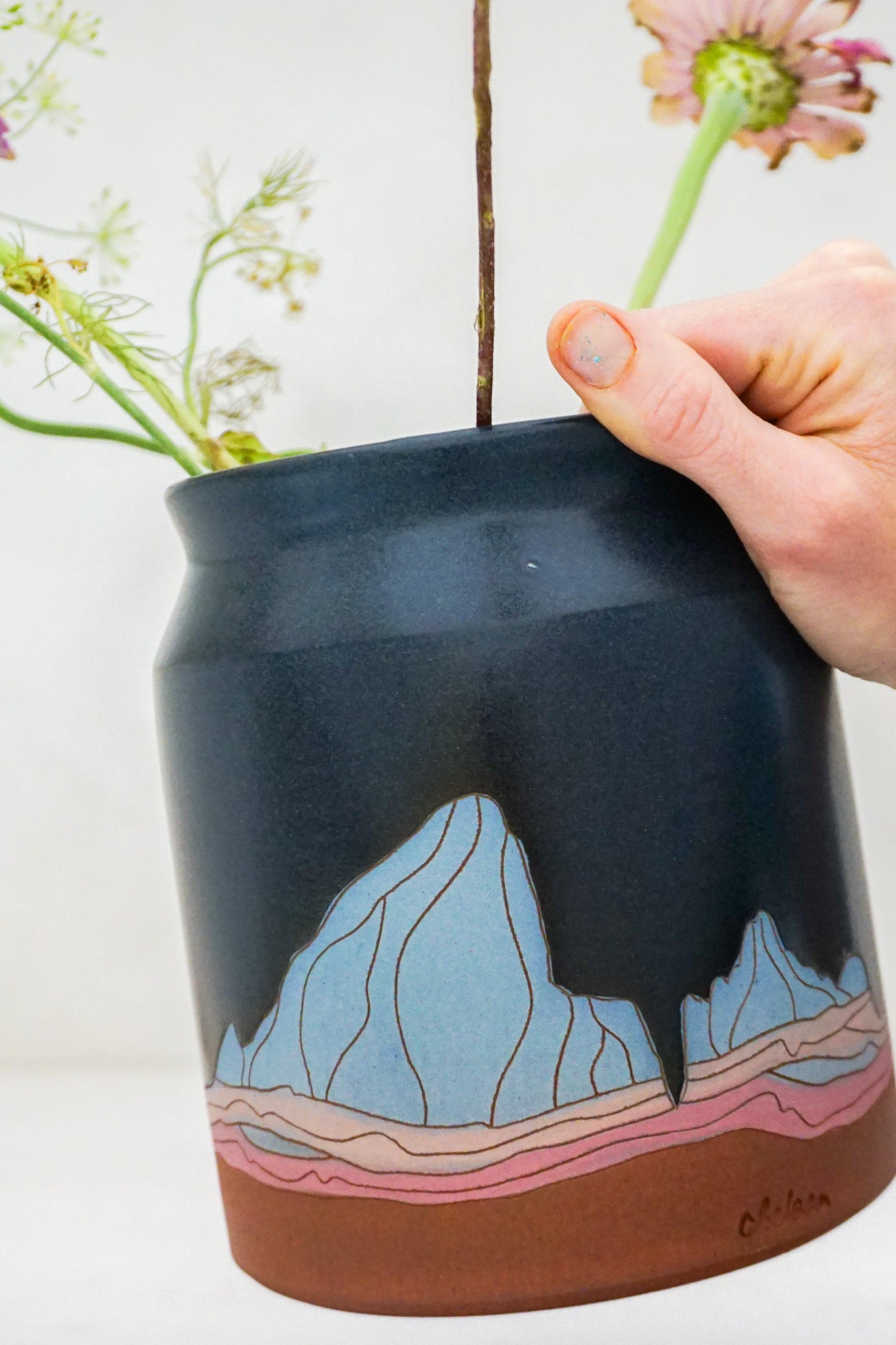 E Teton Blue Utensil Holder in Darby*