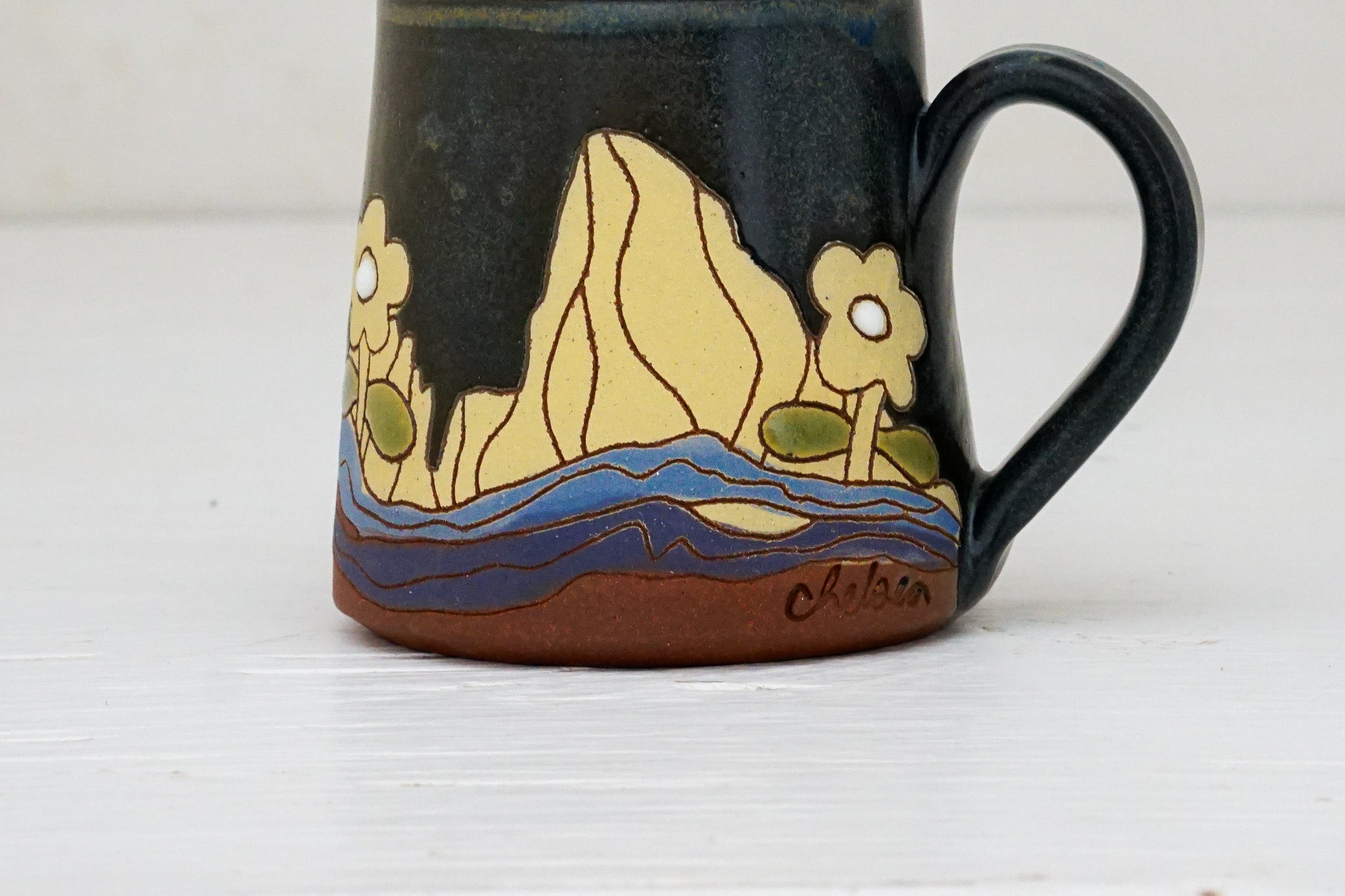 E Teton Flower Mini Mug in Darby