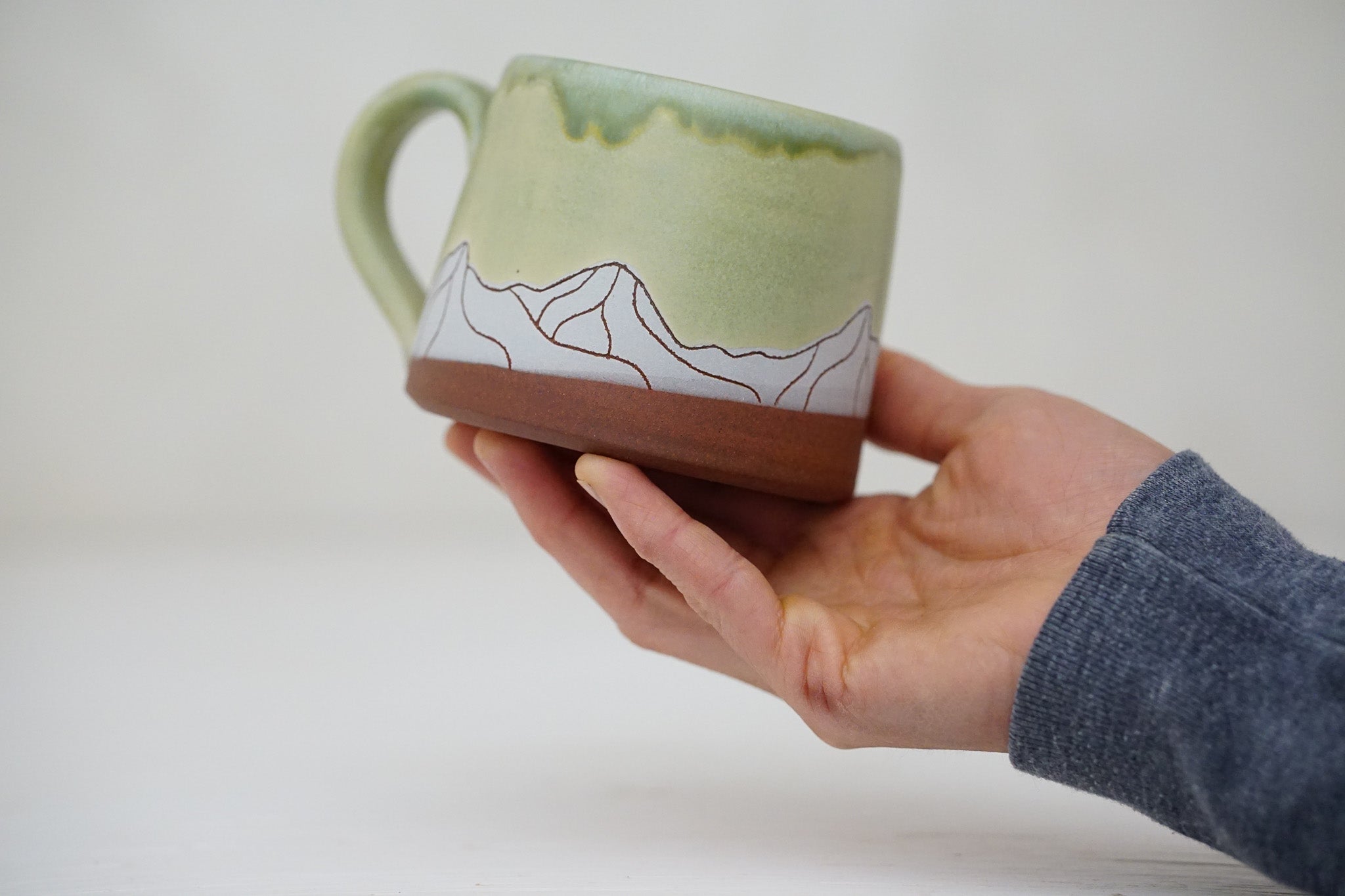 Mtn Tent Camp Short mug