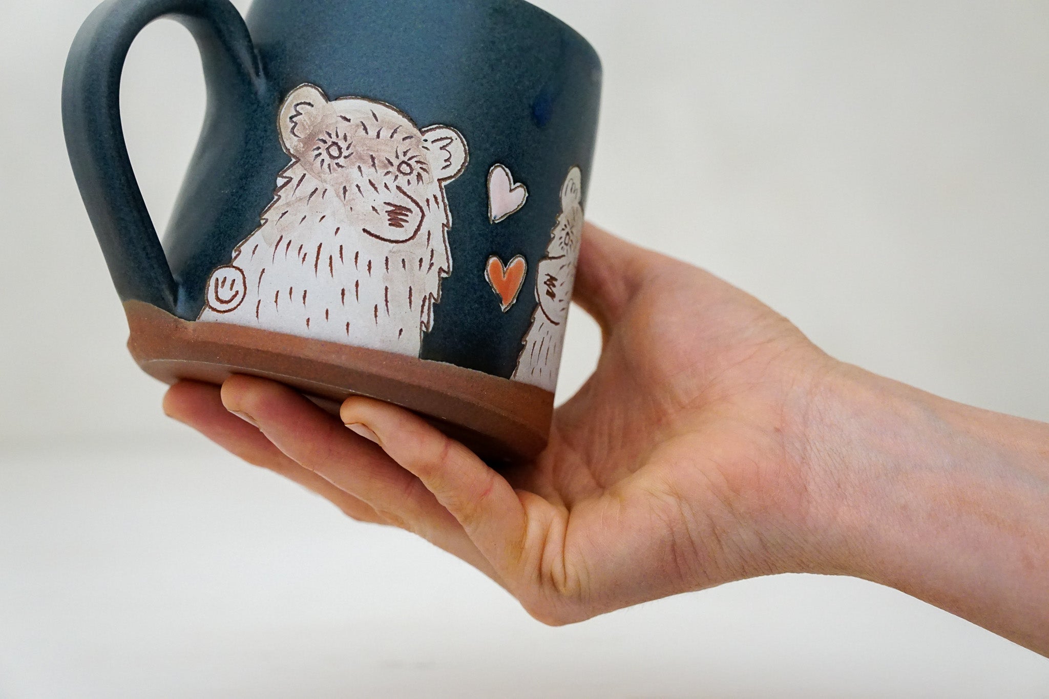 Bear hearts mug in Darby