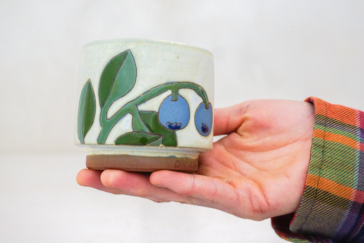 Perfect blueberry / huckleberry cups in Bone