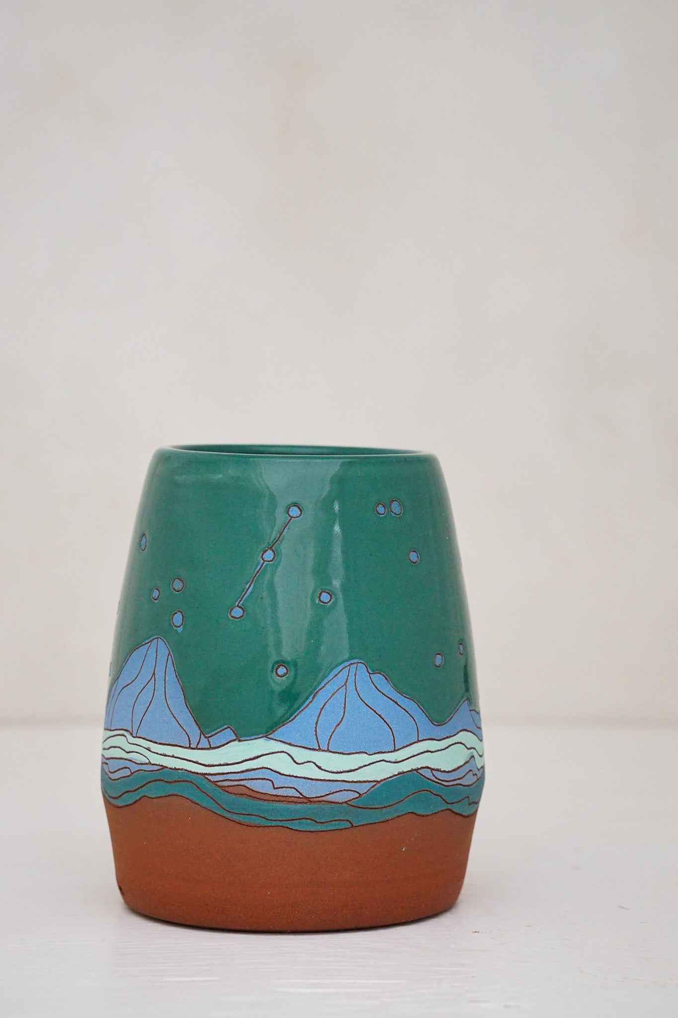 W Teton Moon Dippe Vase/ Utensil holder in Kali