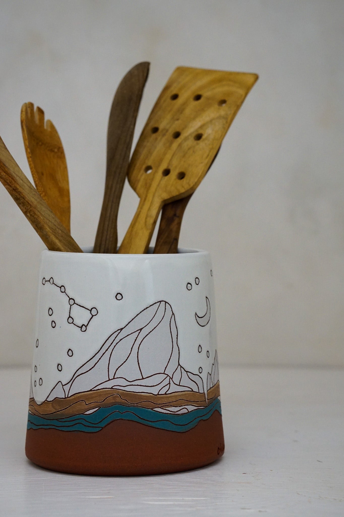 E Teton Moon Dipper Utensil holder / Vase in White