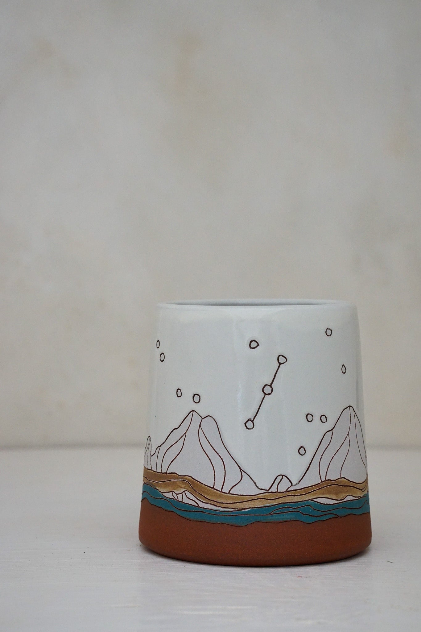 E Teton Moon Dipper Utensil holder / Vase in White