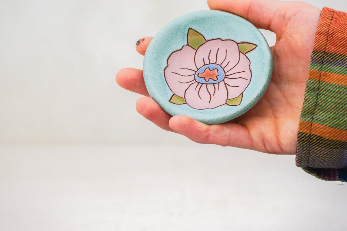 Flower Ring dish in Lake