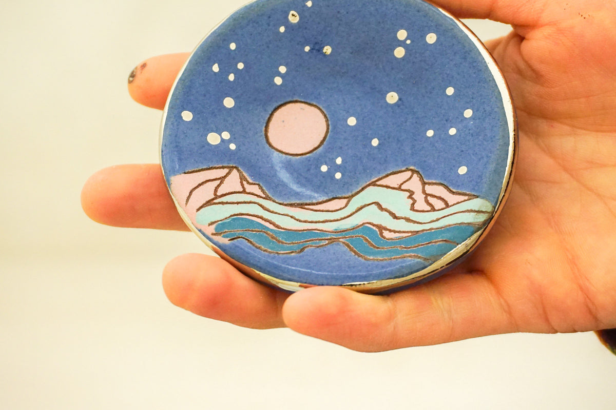 SILVER Mountain Stars Ring dish in Flax