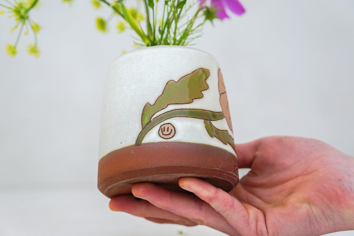 Poppy Vase in Bone