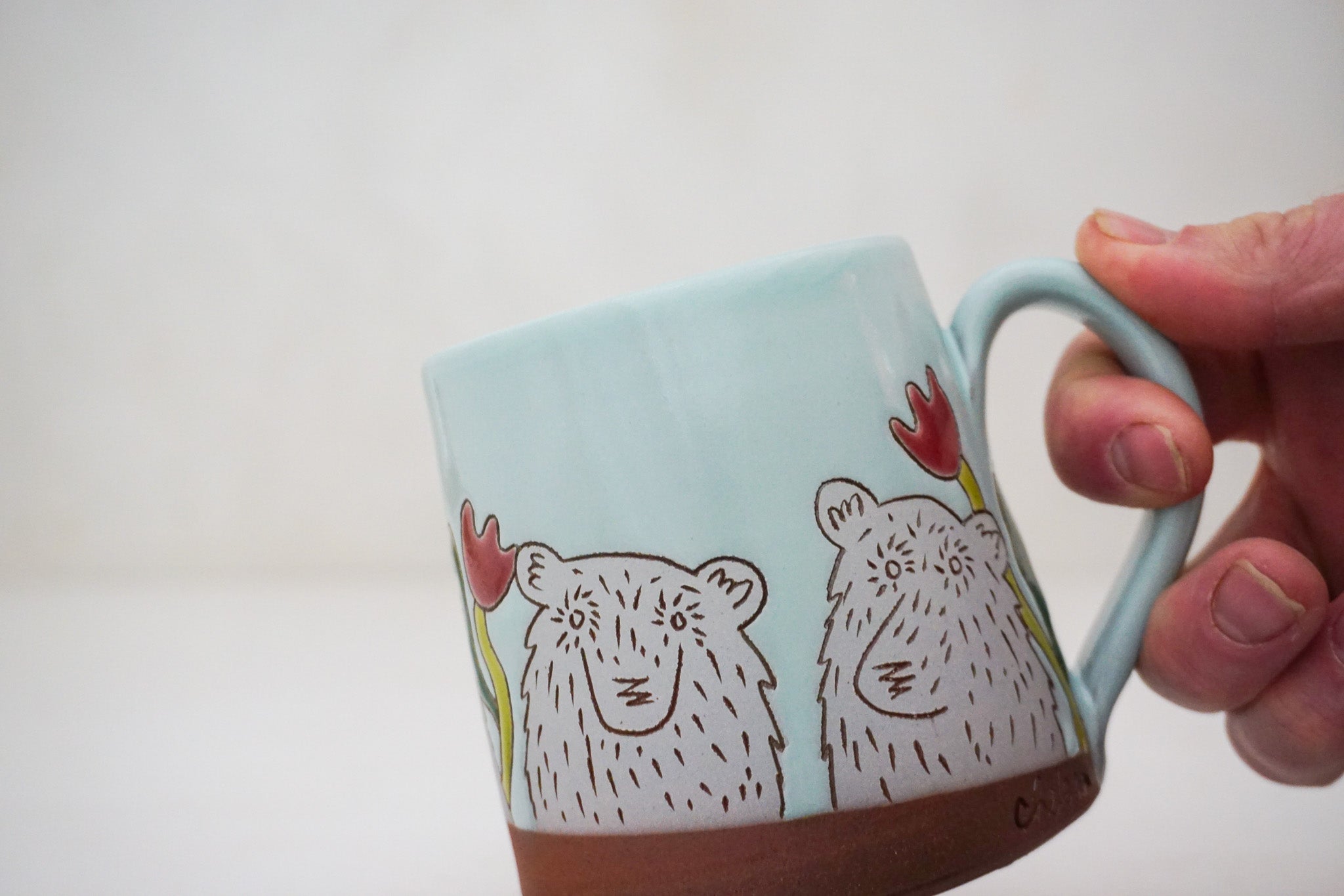 Bears & Tulips mug in Ira blue