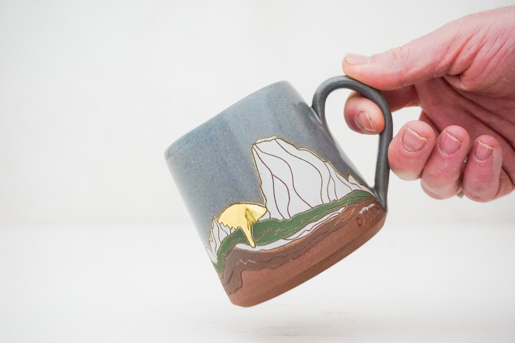 GOLD W Teton mug in Stone