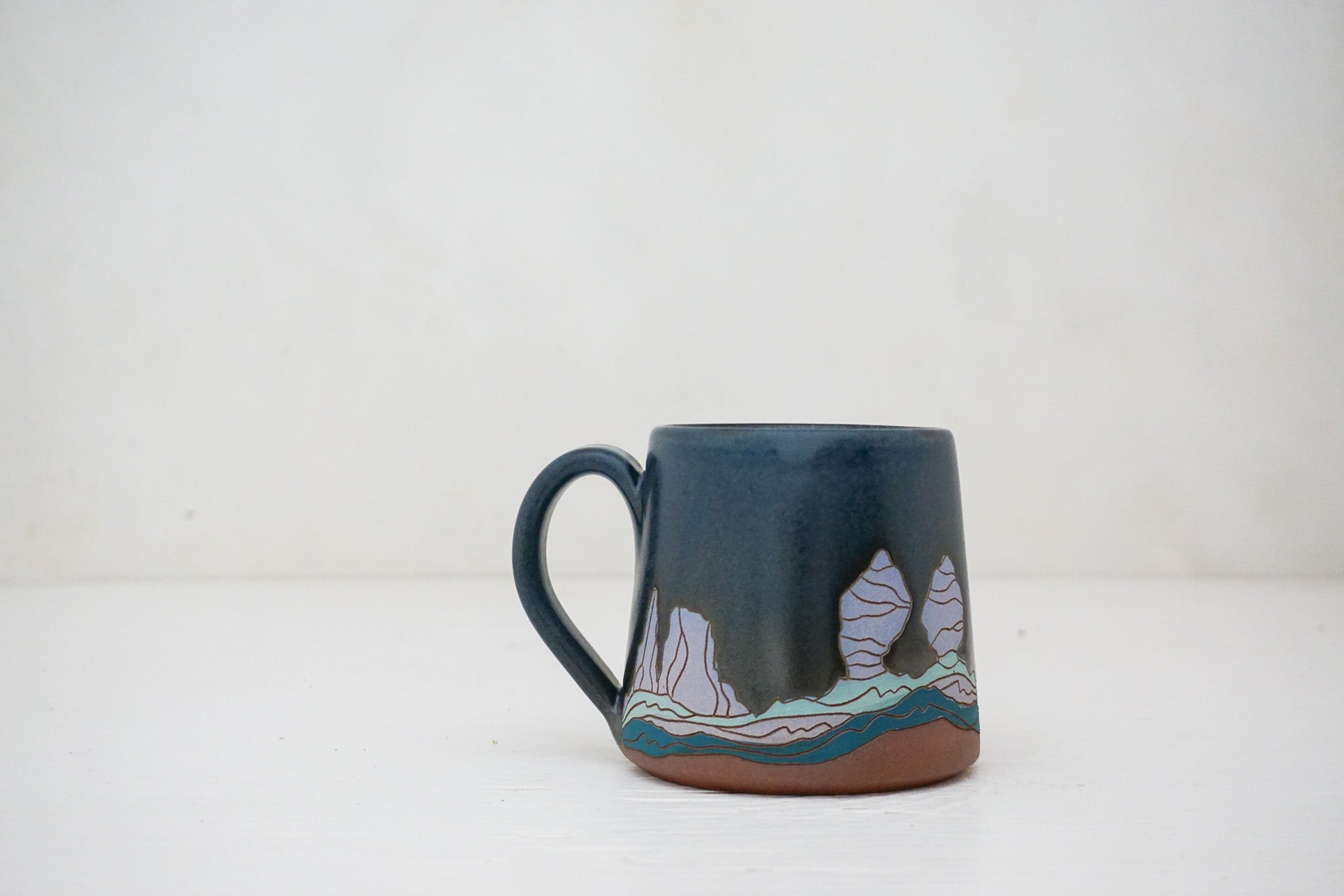 Arches mug in Darby