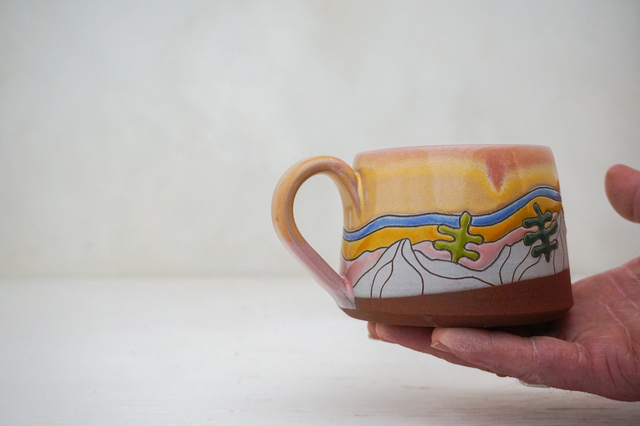 Skylines short mug in Pink Alpenglow