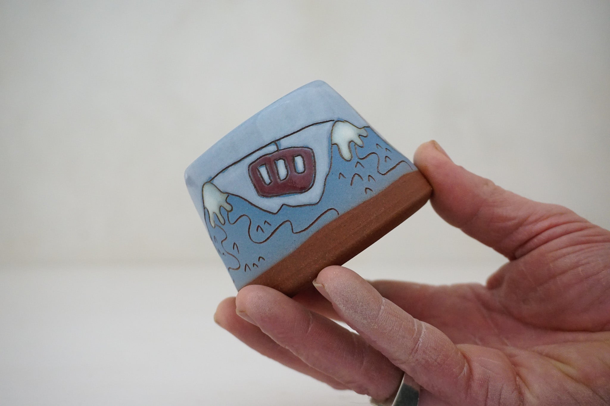 Gondola sponge holder in White