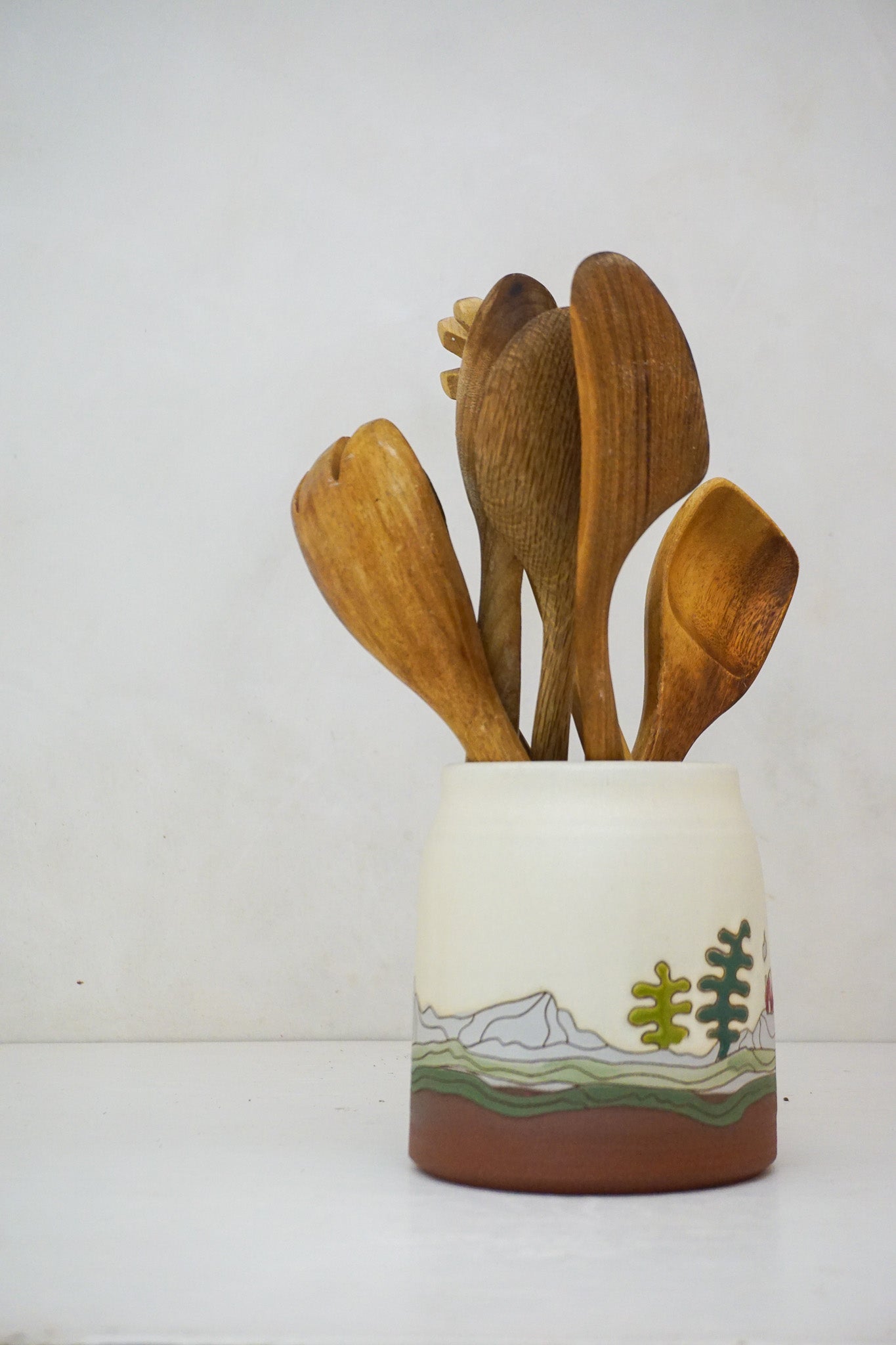 House & Trees Utensil Holder in Bone