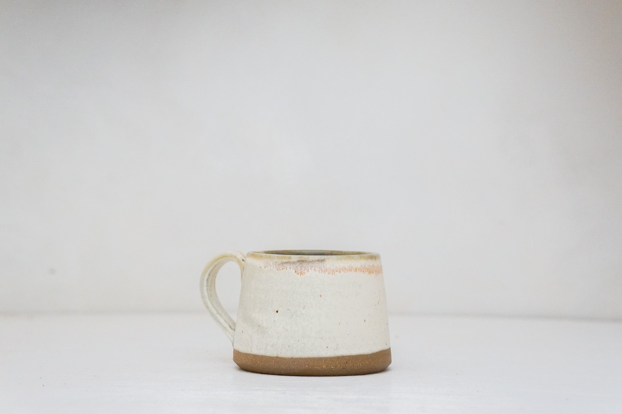 Plains Grizzly short mug in Bone