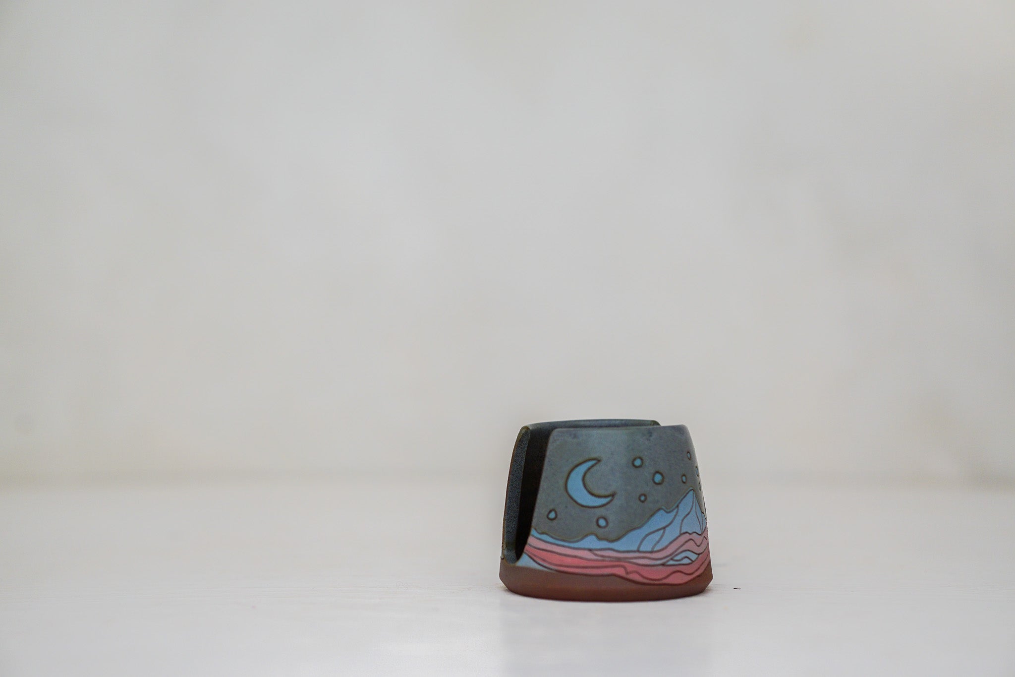 Mtn Night Sponge Holder in Stone