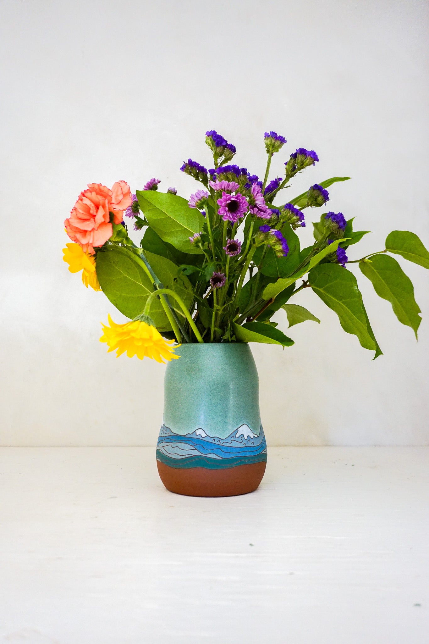 Mtn Snowcaps vase in Lake